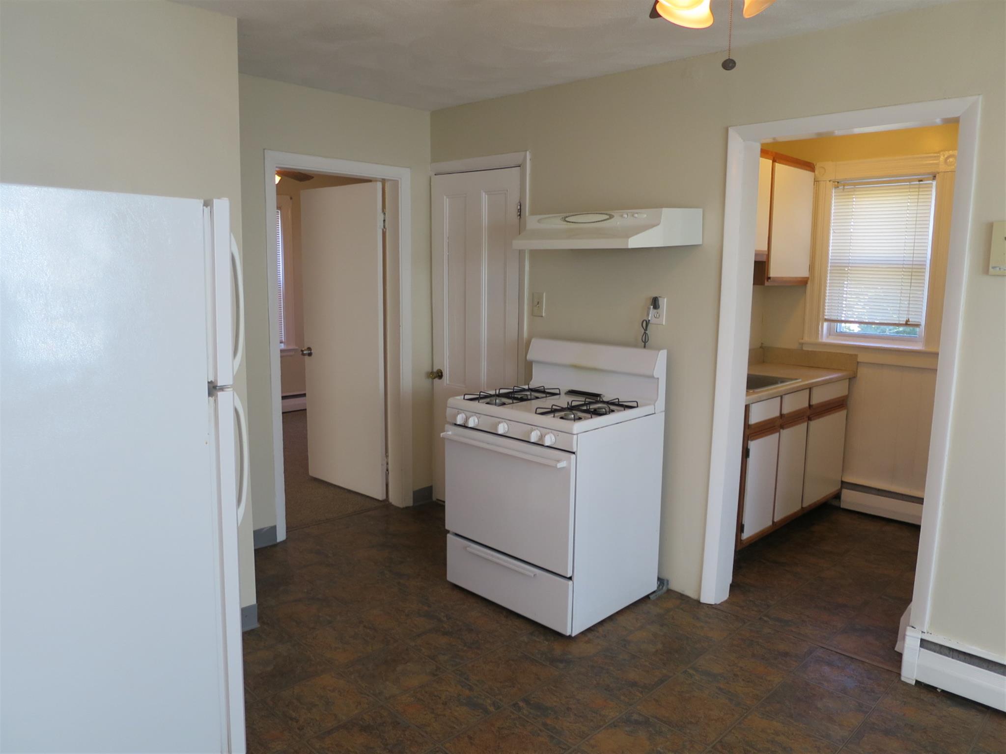 9 Lowell Ter, Magoun Square