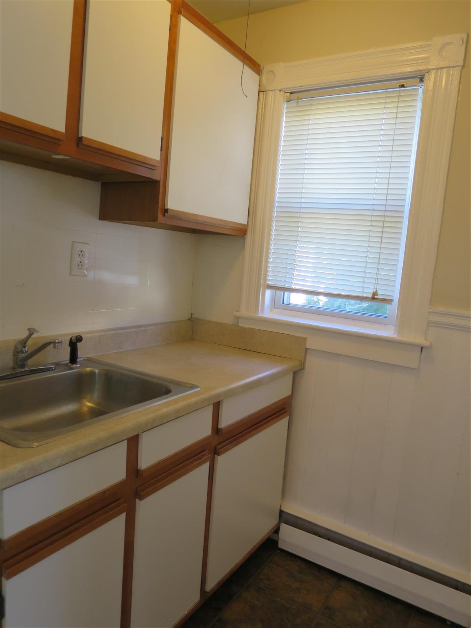 9 Lowell Ter, Magoun Square