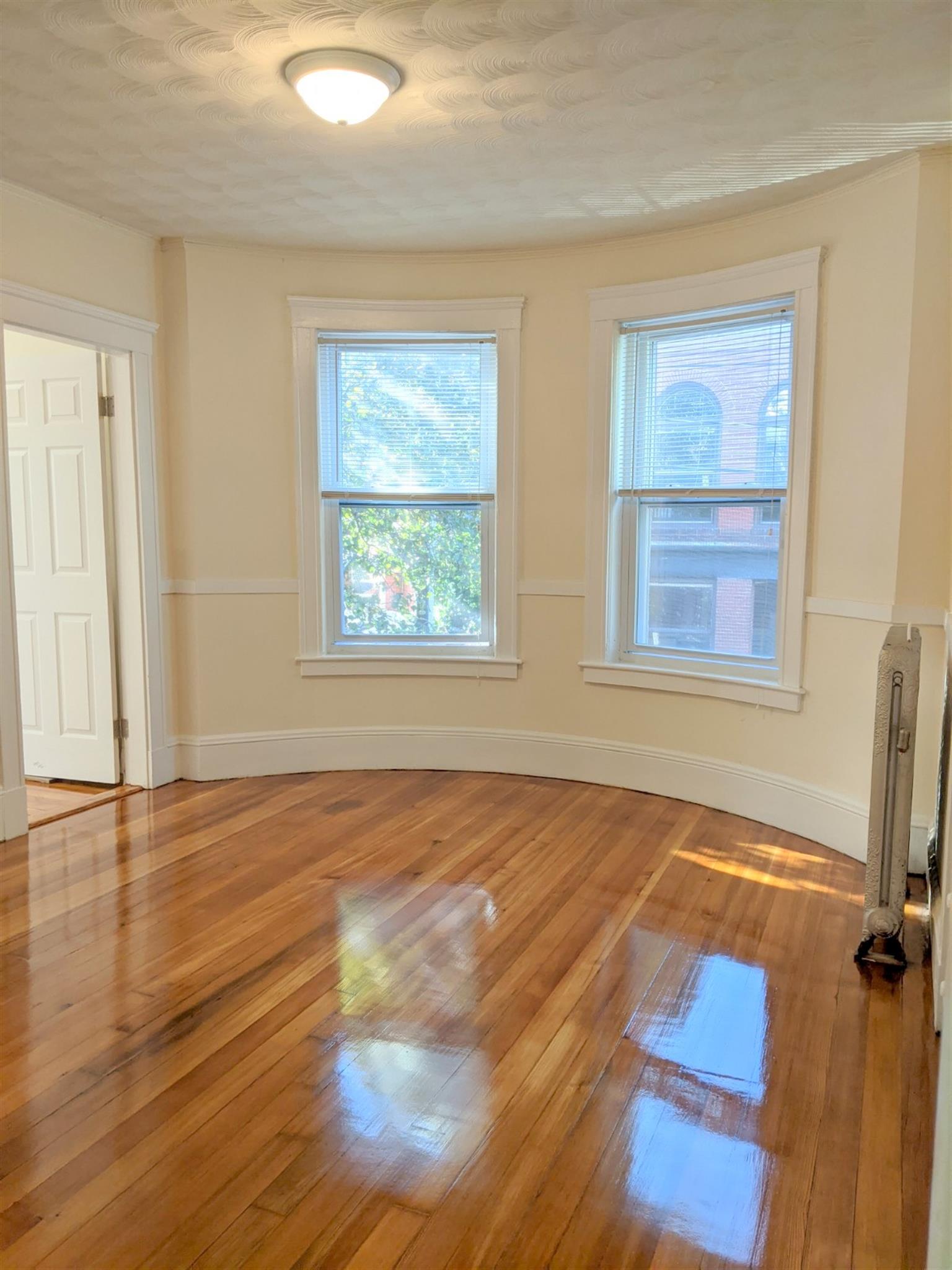 18 Sanborn Ave, Union Square