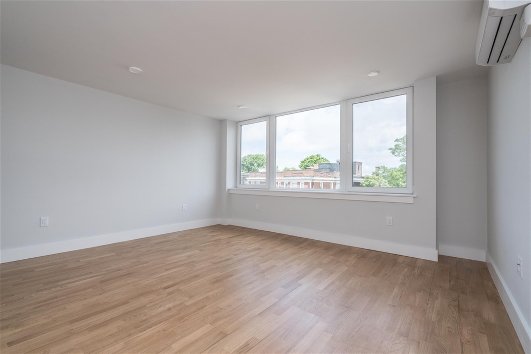 334 Harvard St, Harvard Square