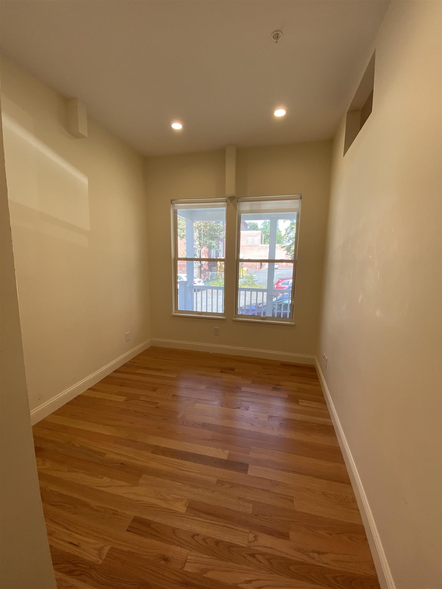 379 Harvard St, Mid-Cambridge