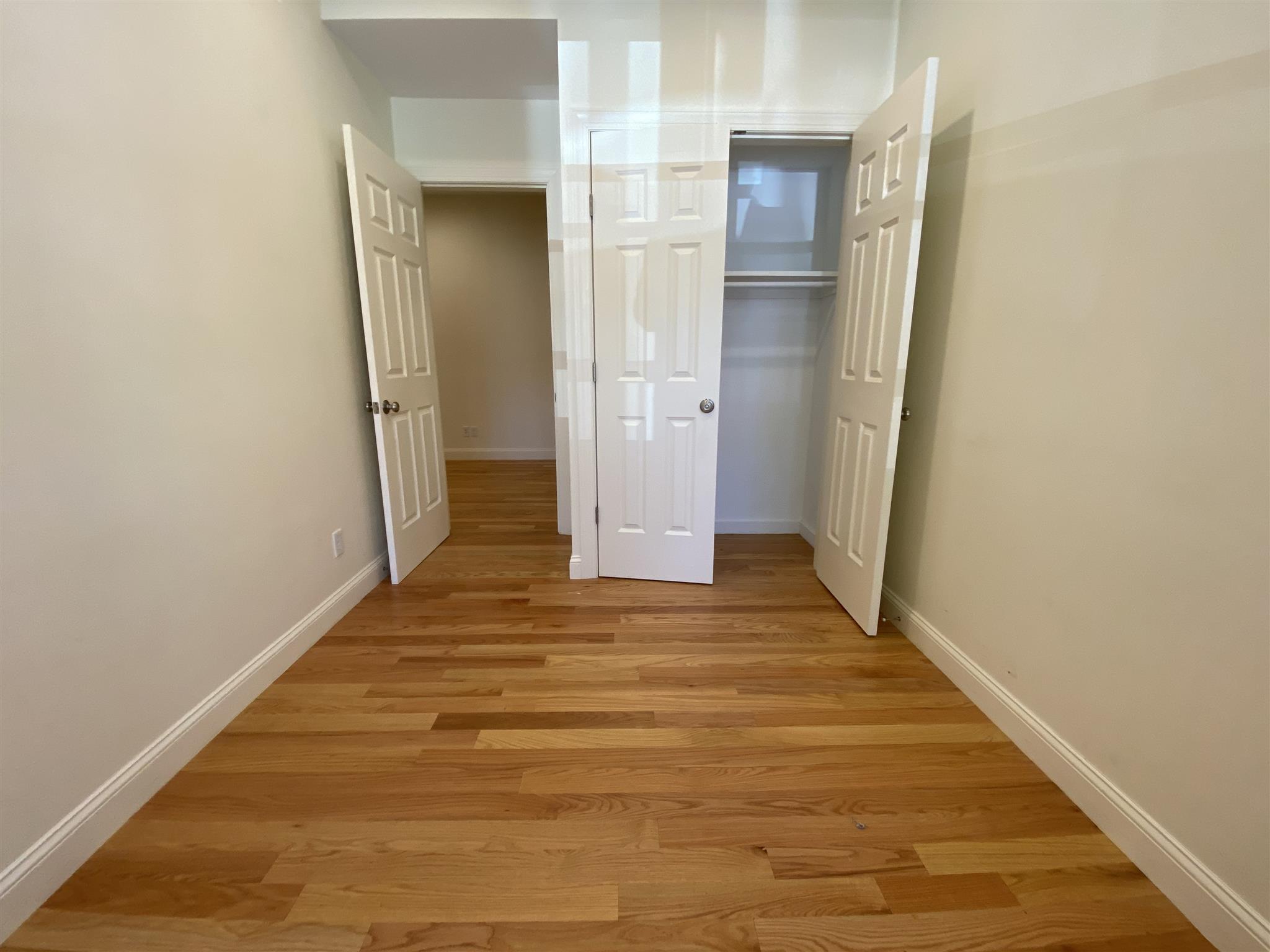 379 Harvard St, Mid-Cambridge