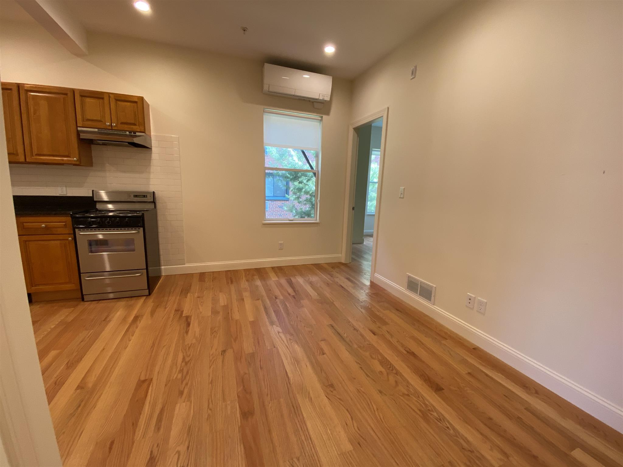 379 Harvard St, Mid-Cambridge