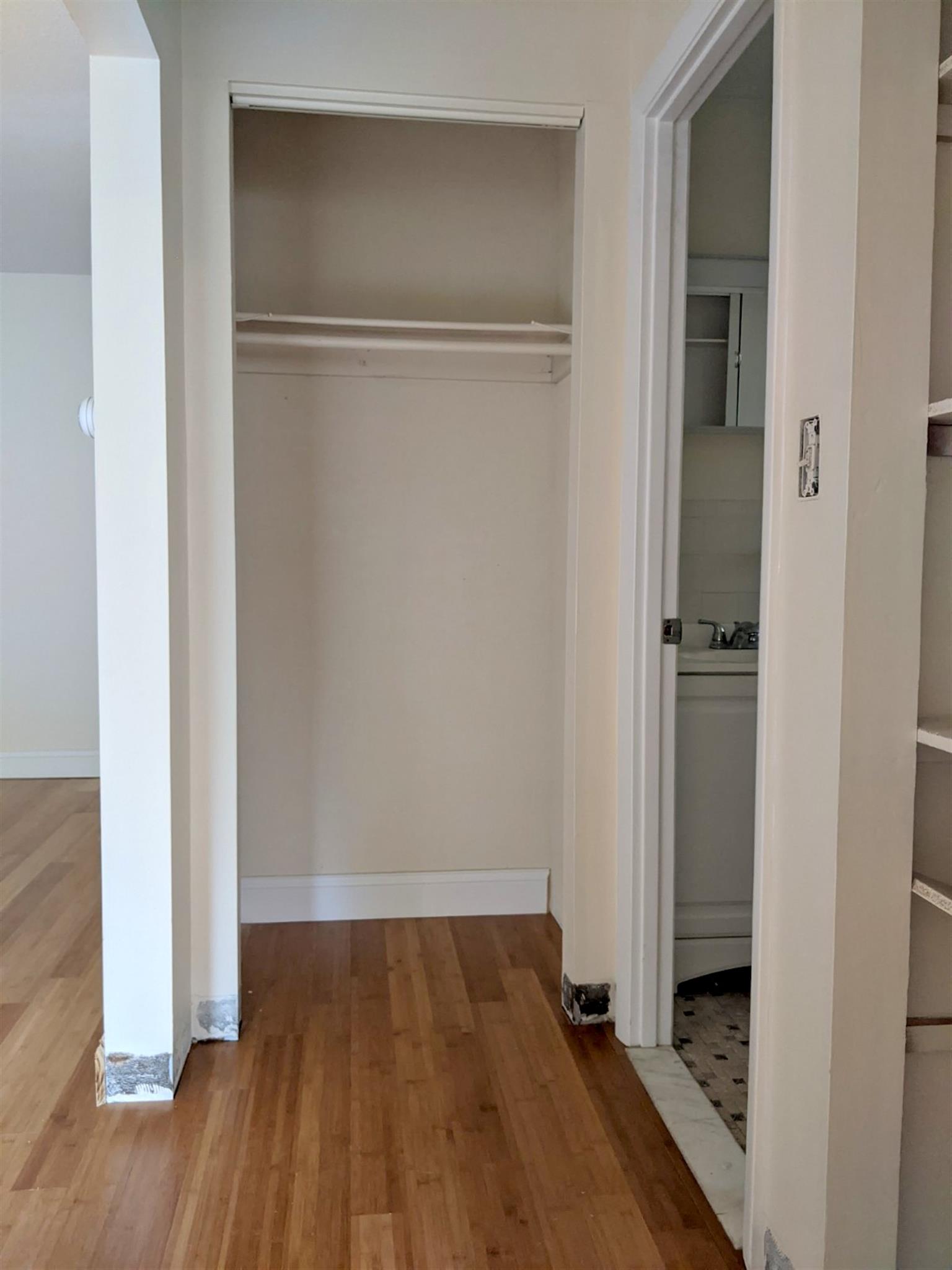 12 Cameron Ave, Davis Square