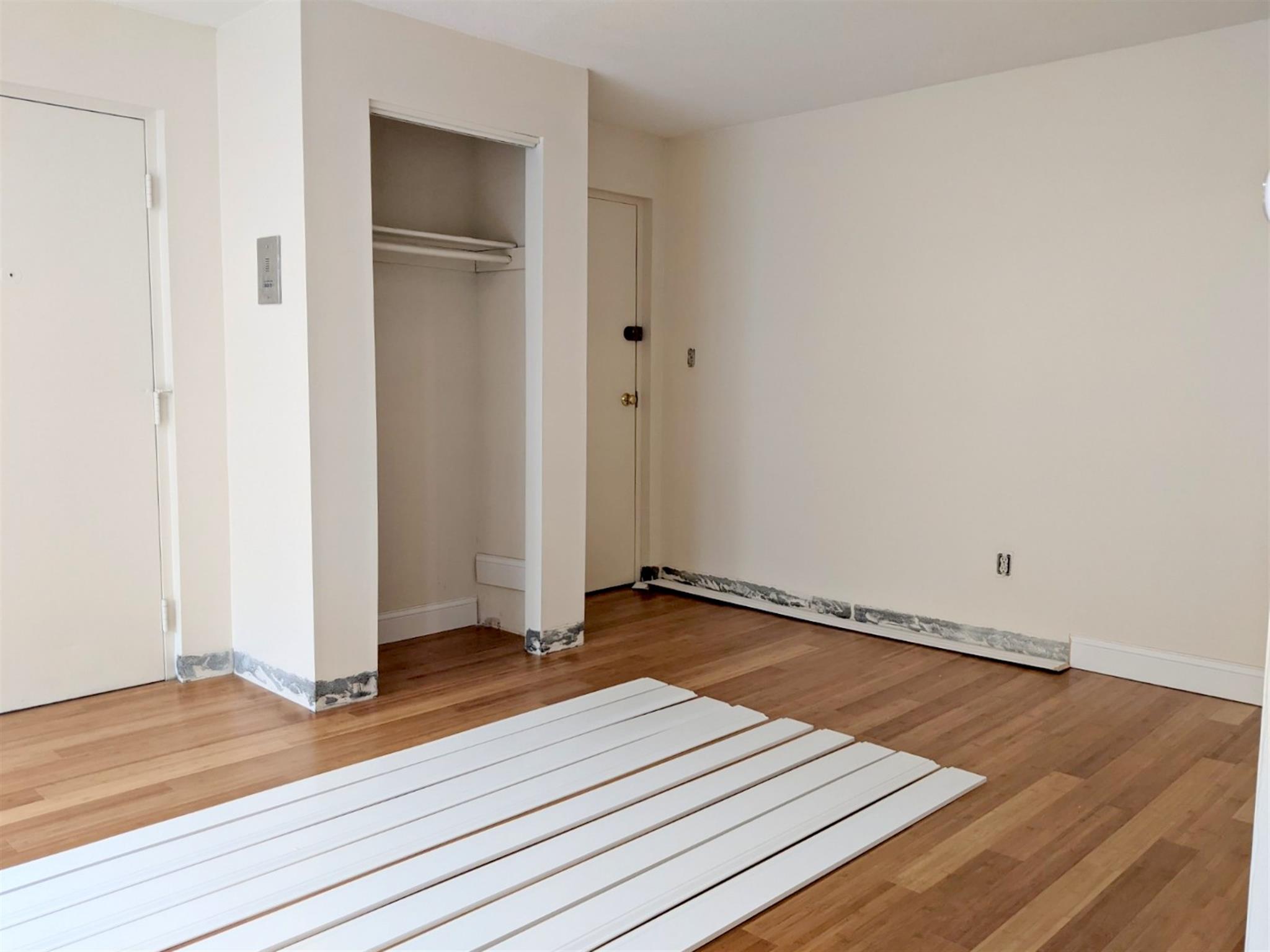 12 Cameron Ave, Davis Square