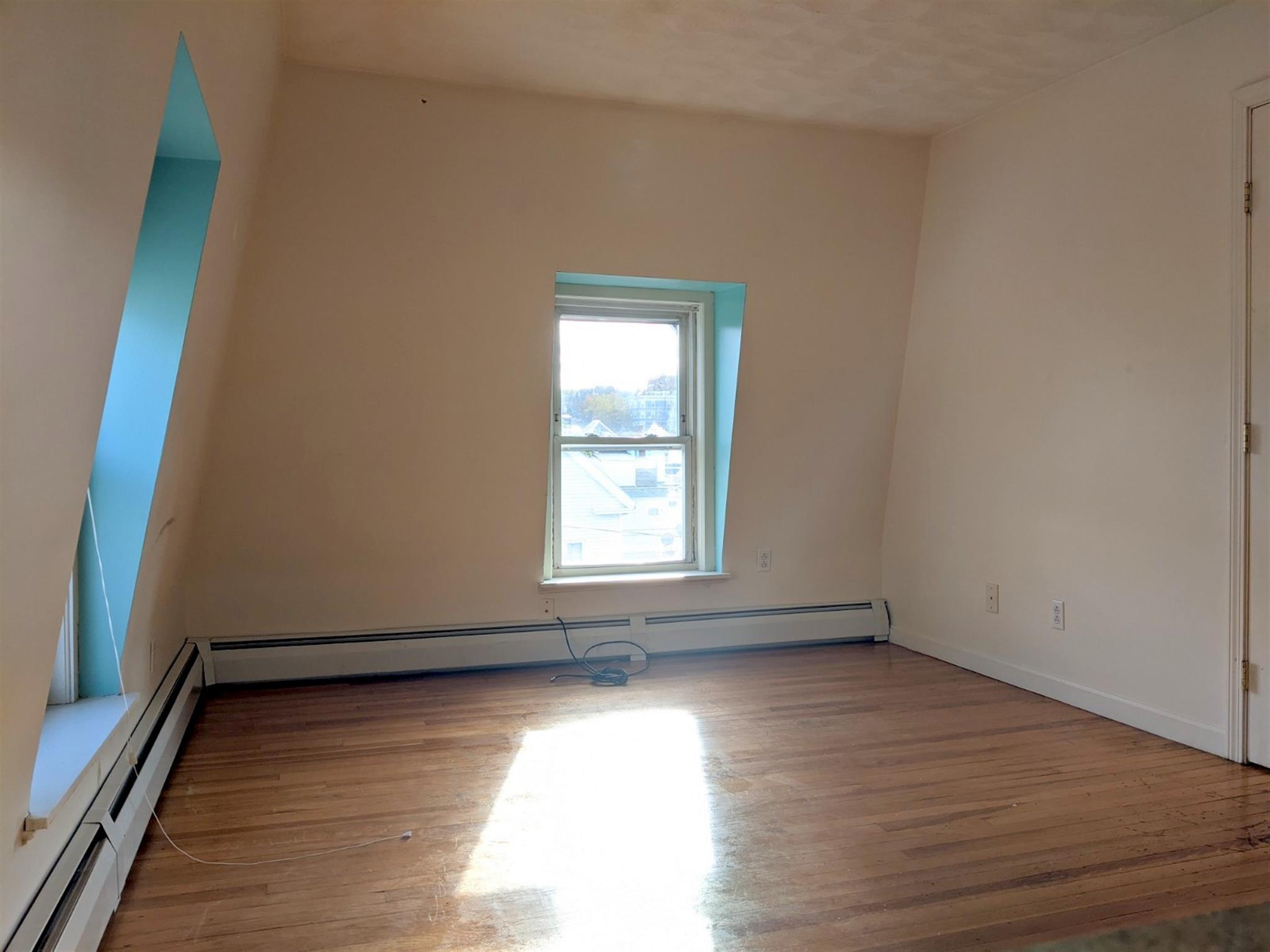 15 Howe St, Gilman Square