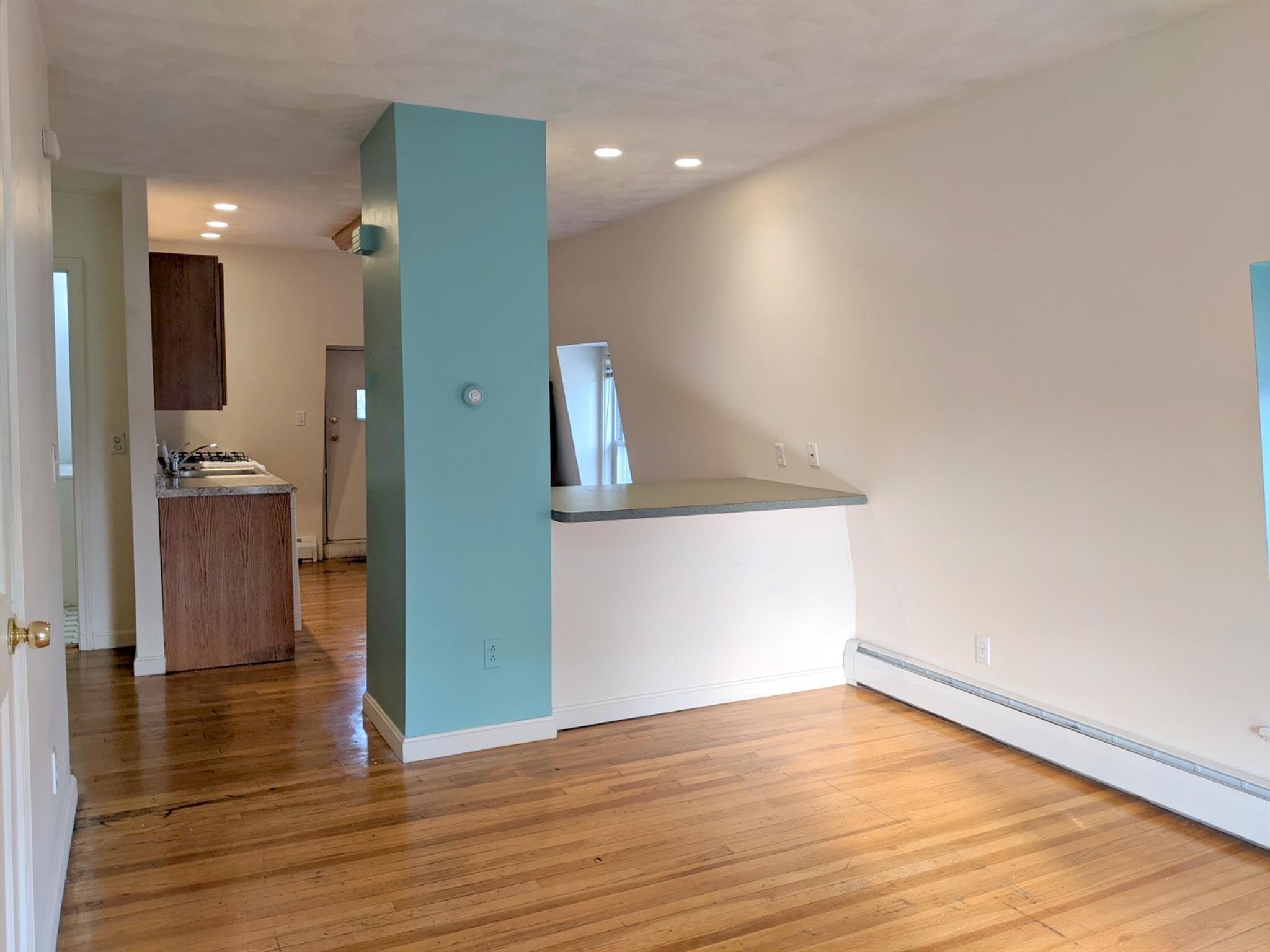 15 Howe St, Gilman Square