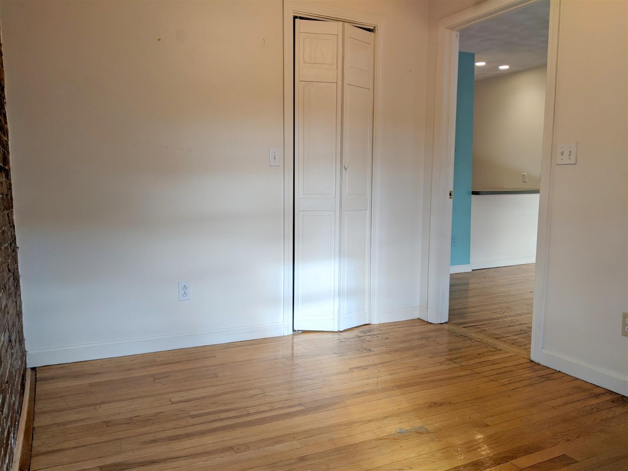 15 Howe St, Gilman Square