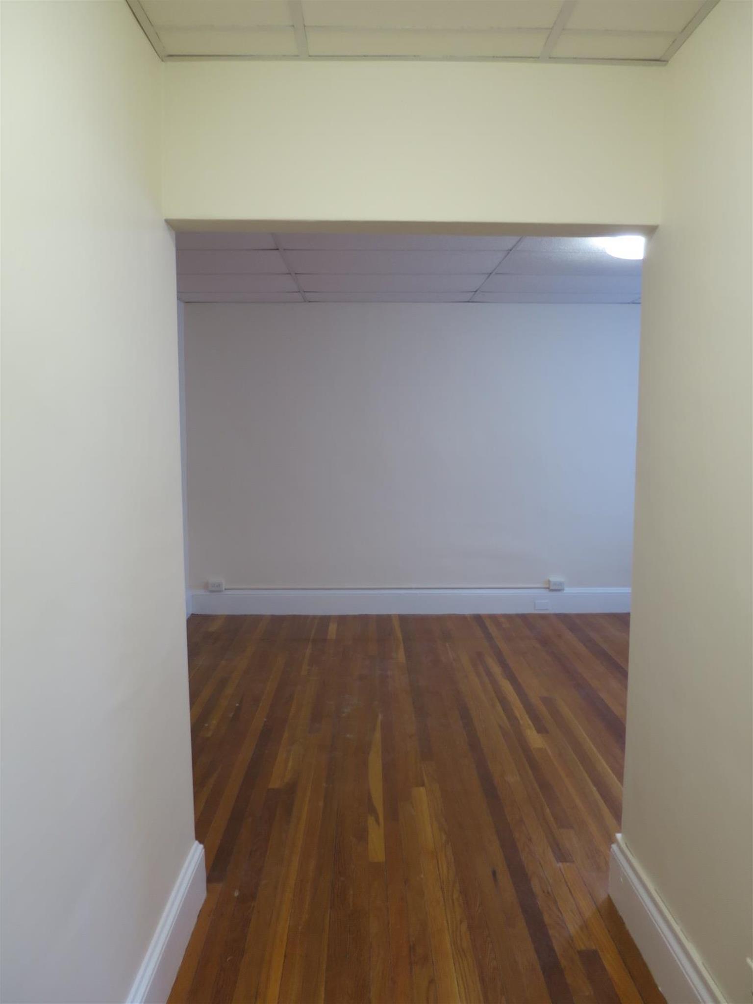 36 College Ave, Tufts