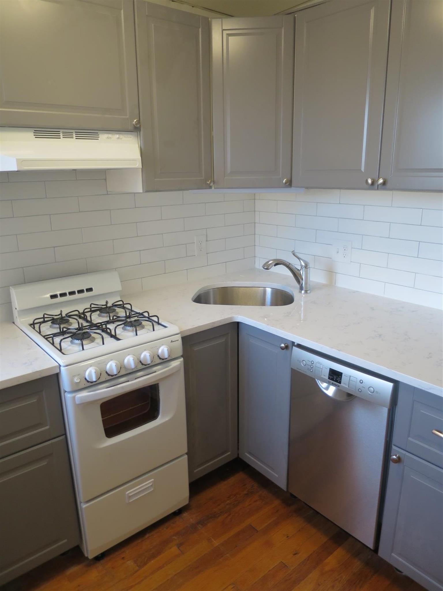 36 College Ave, Tufts