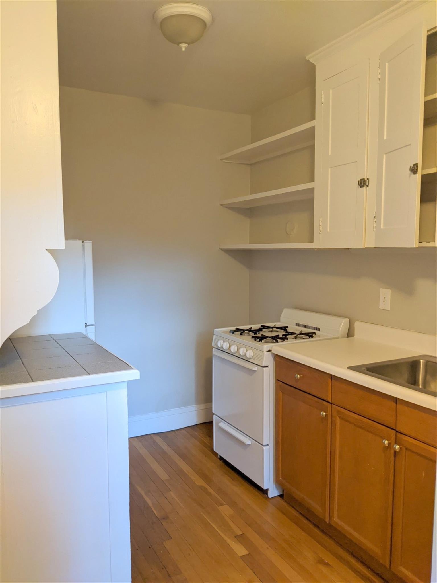 119 College Ave, Davis Square