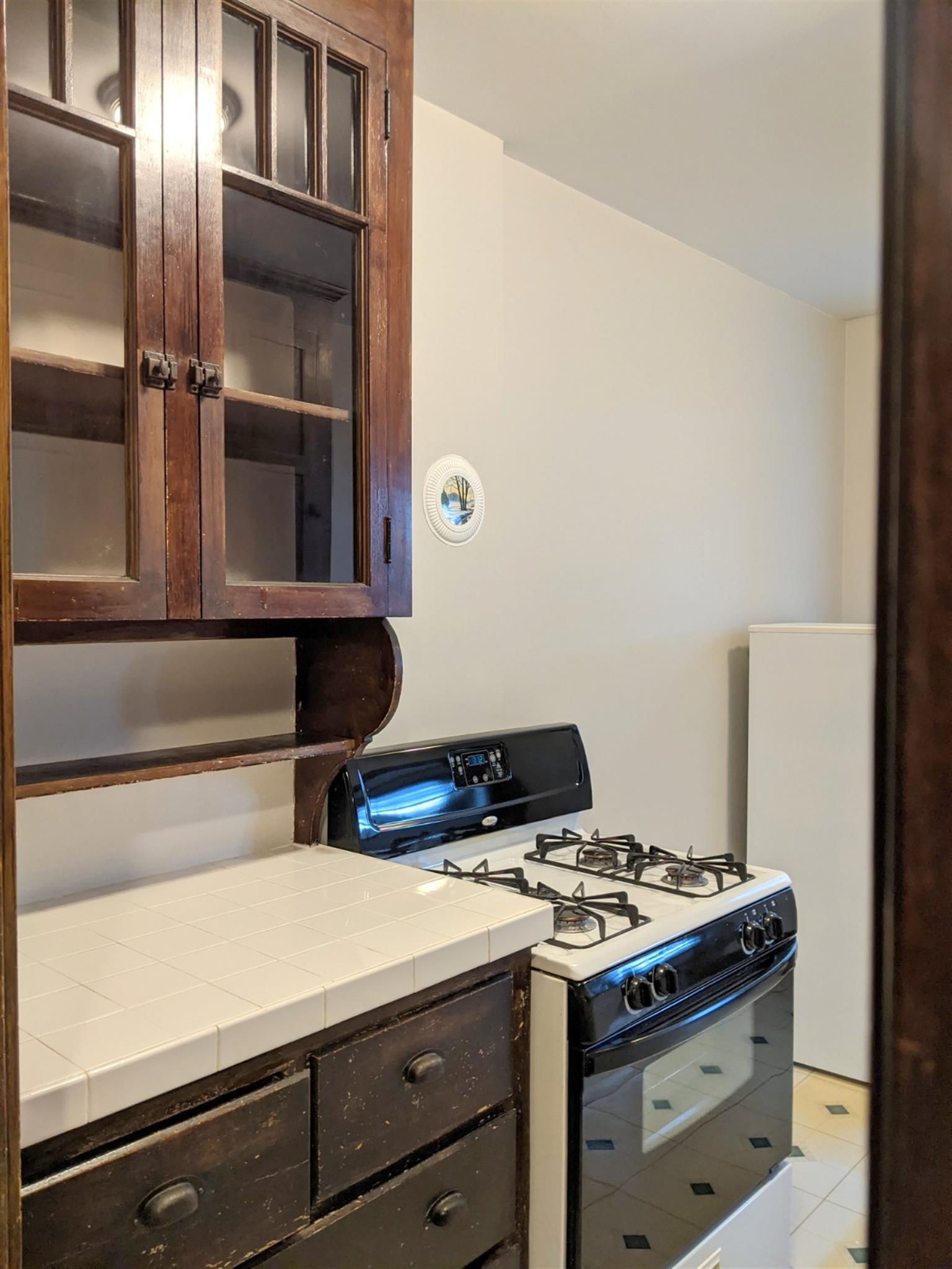 119 College Ave, Davis Square