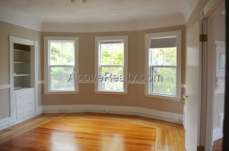 68 Richdale Ave, Porter Square