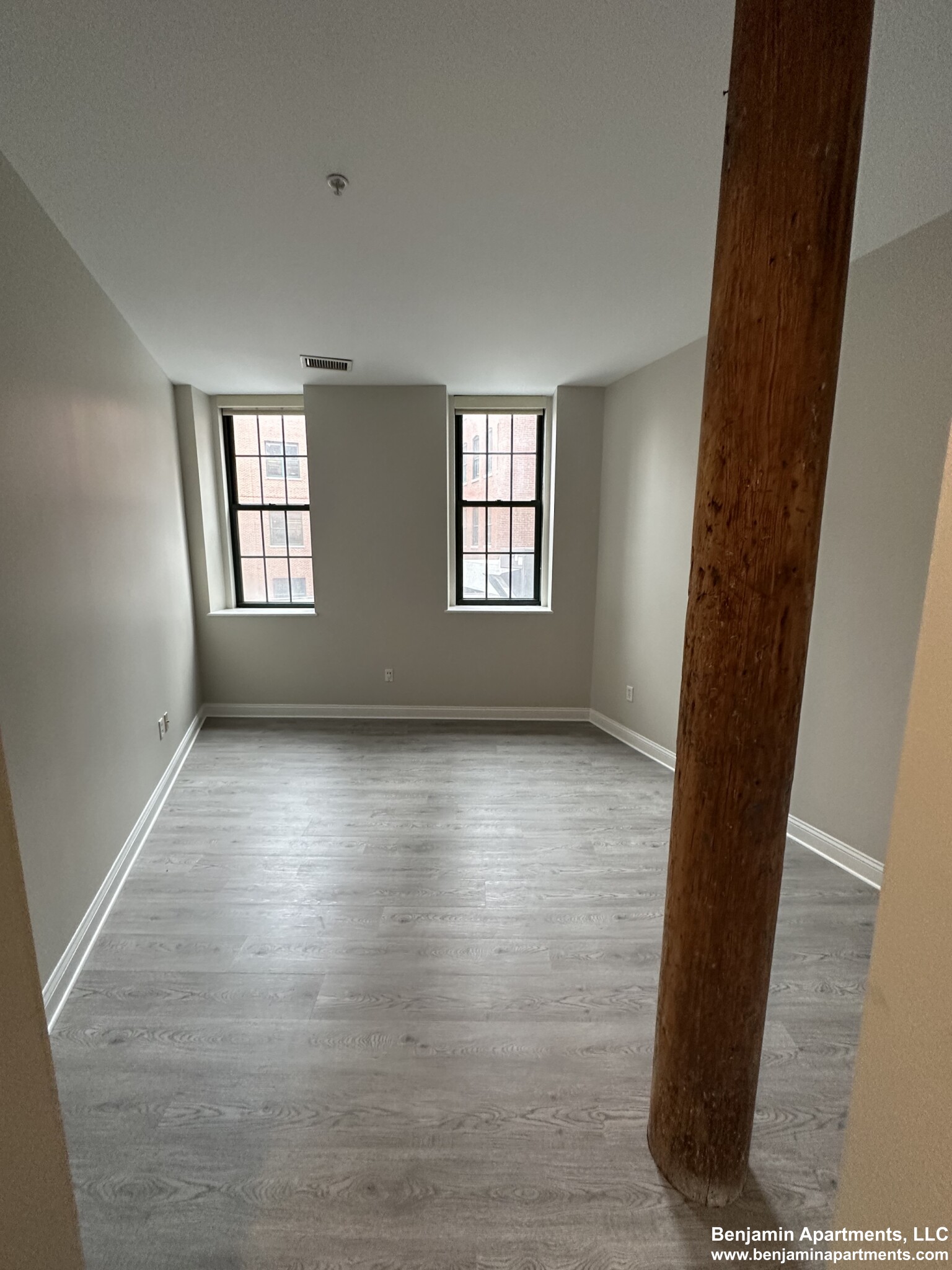 490 Harrison Ave, South End