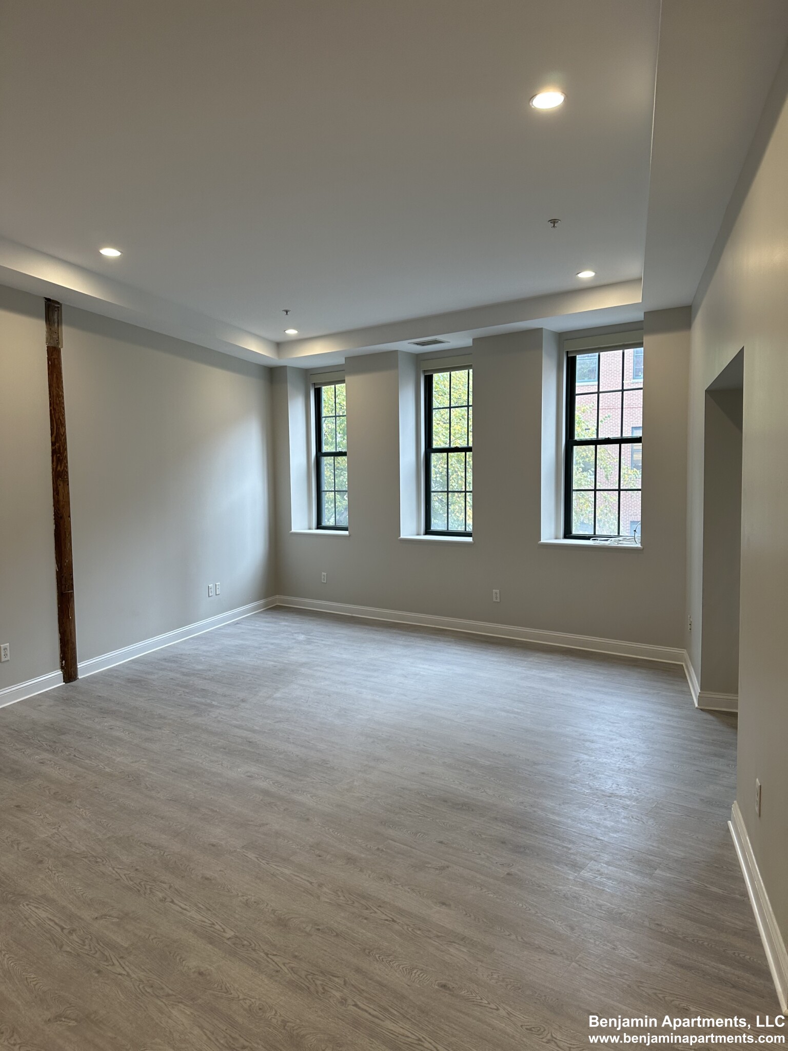 490 Harrison Ave, South End