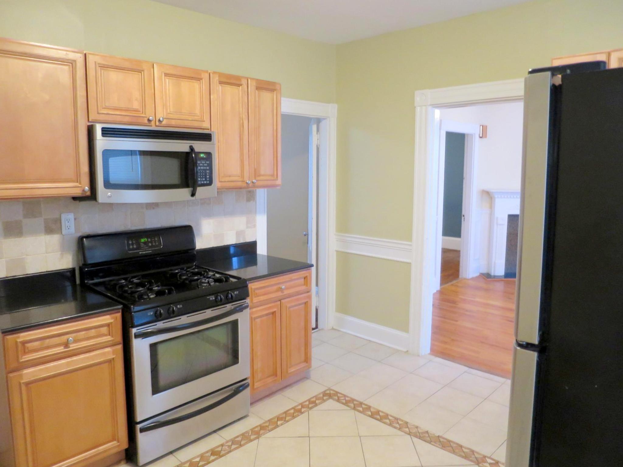 92 Holland St, Davis Square