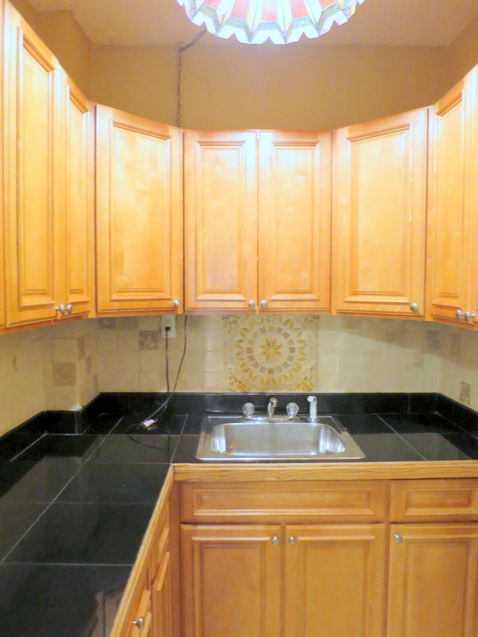 92 Holland St, Davis Square