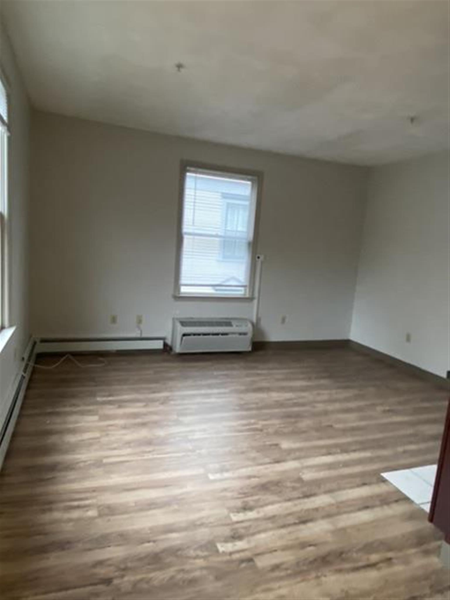 364 Harvard St, Harvard Square