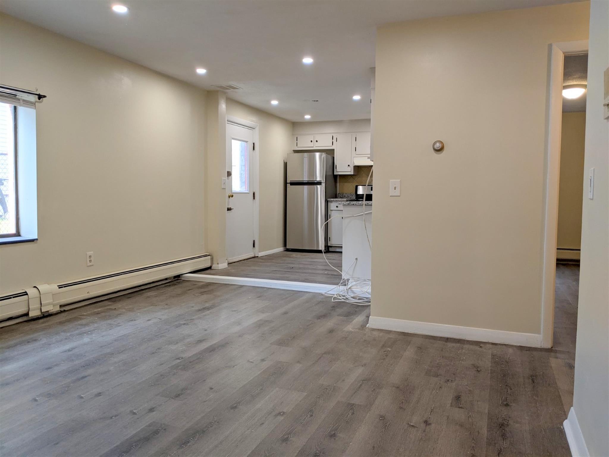 86 Newbury St, Davis Square