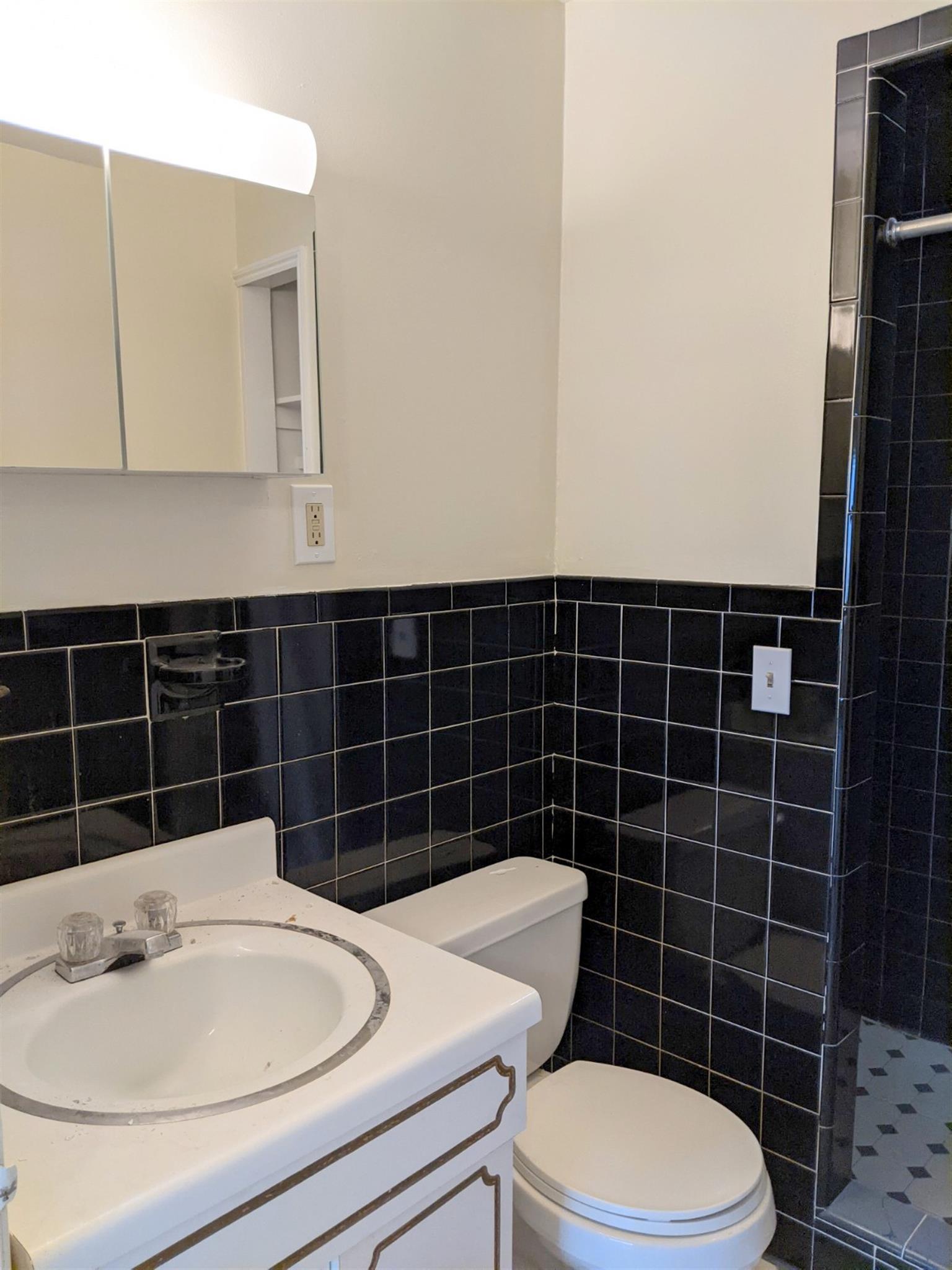 86 Newbury St, Davis Square