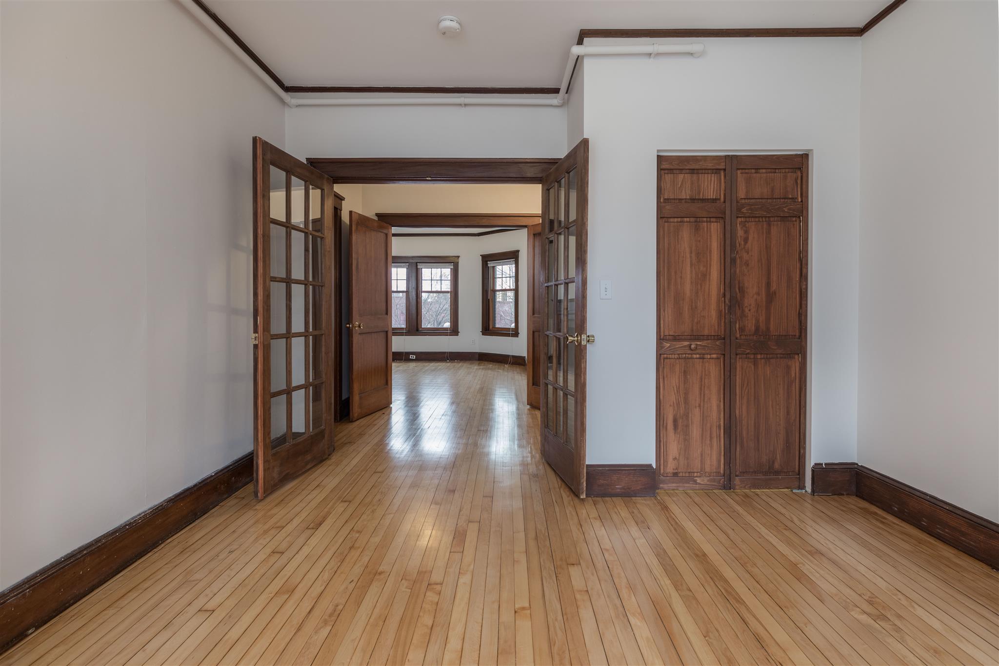 5 Linnaean St, Harvard Square