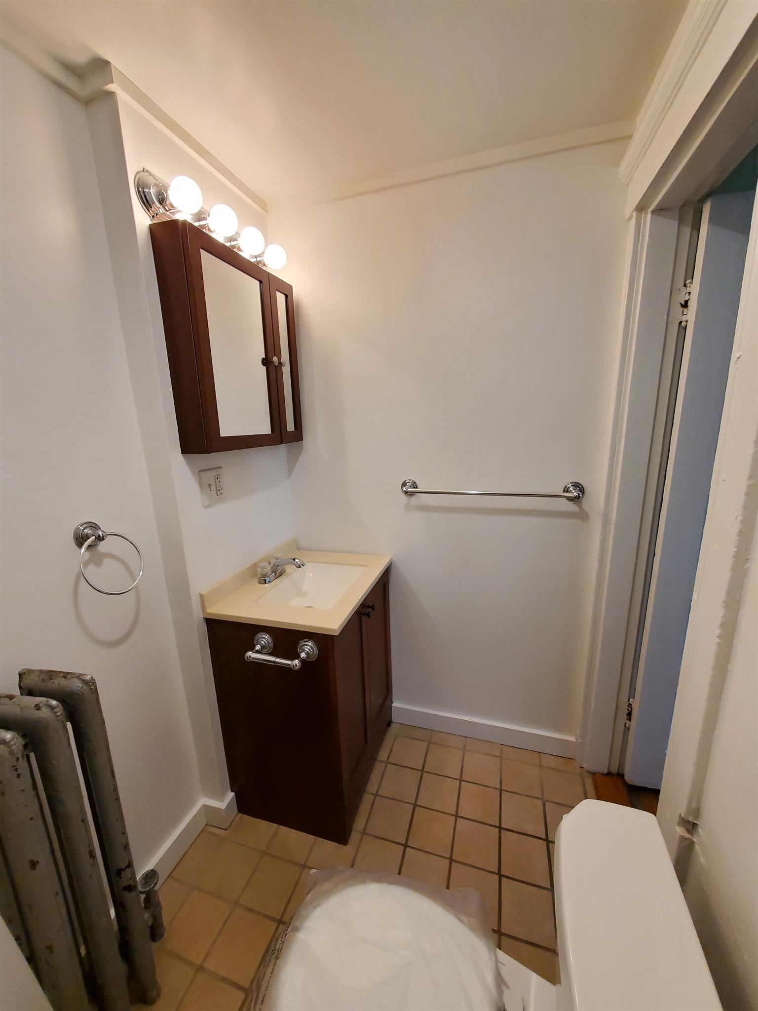 40 Linden Ave, Porter Square