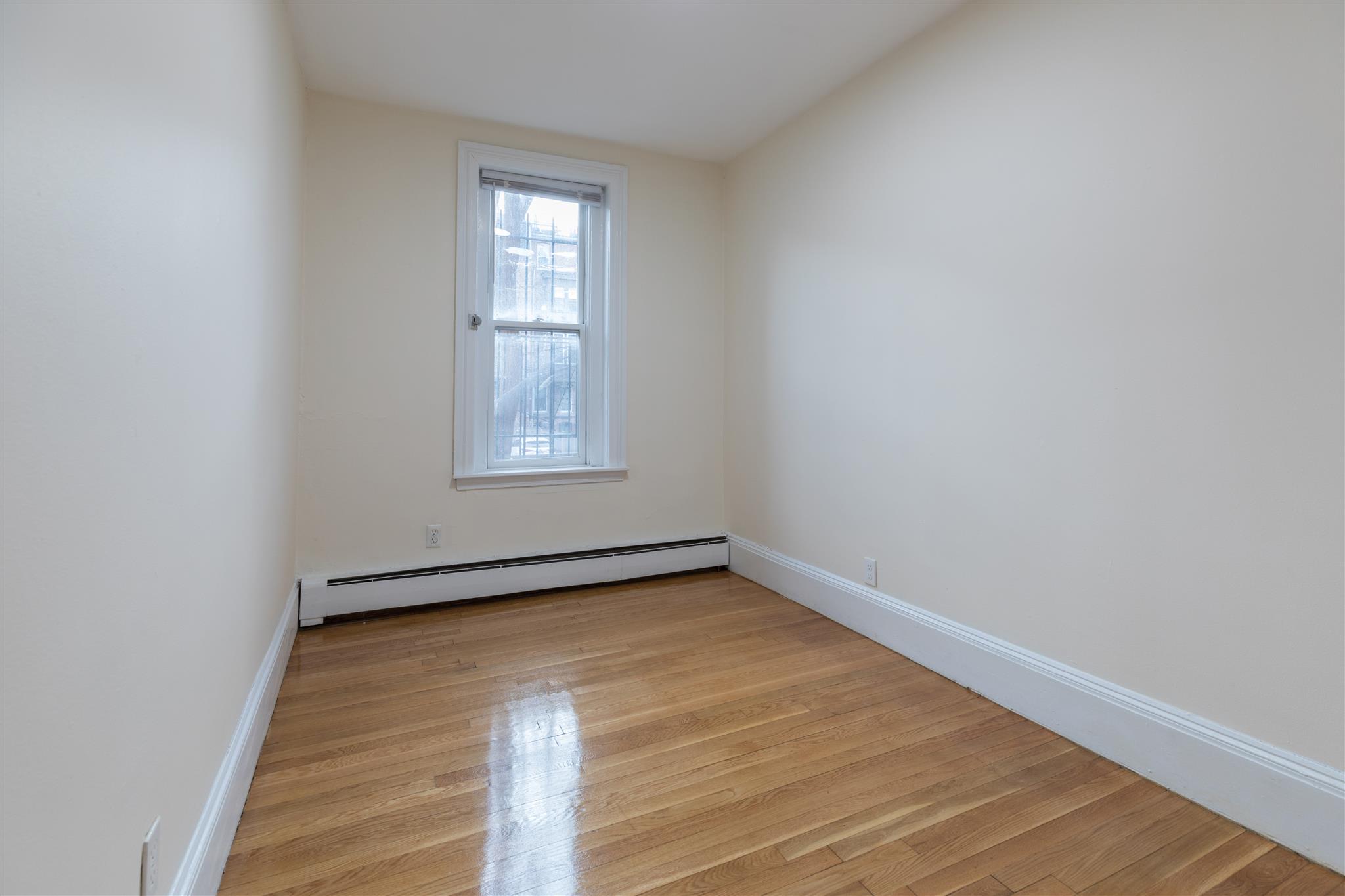 16 Yarmouth St, Back Bay