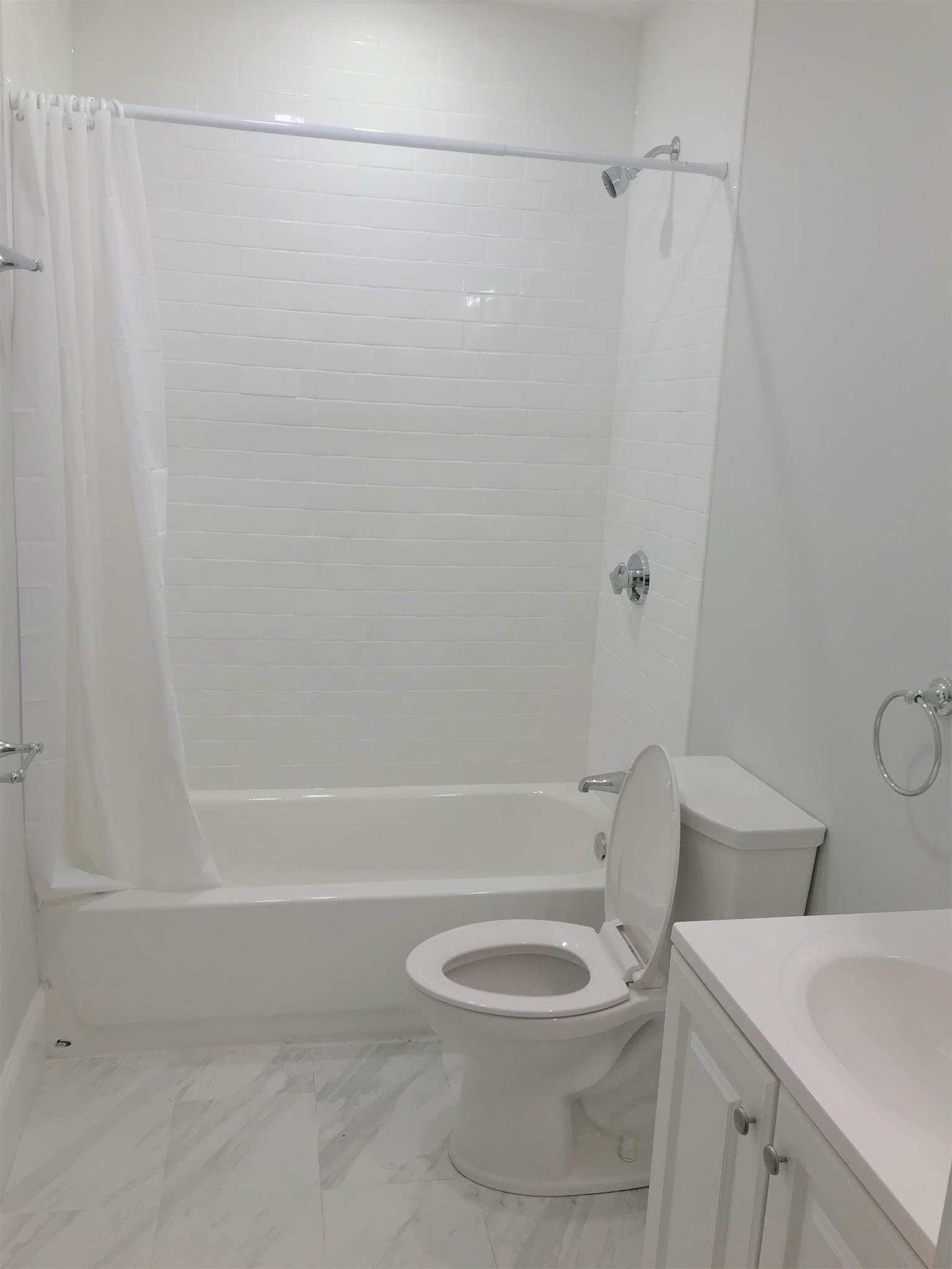 307 Highland Ave, Powder House Square