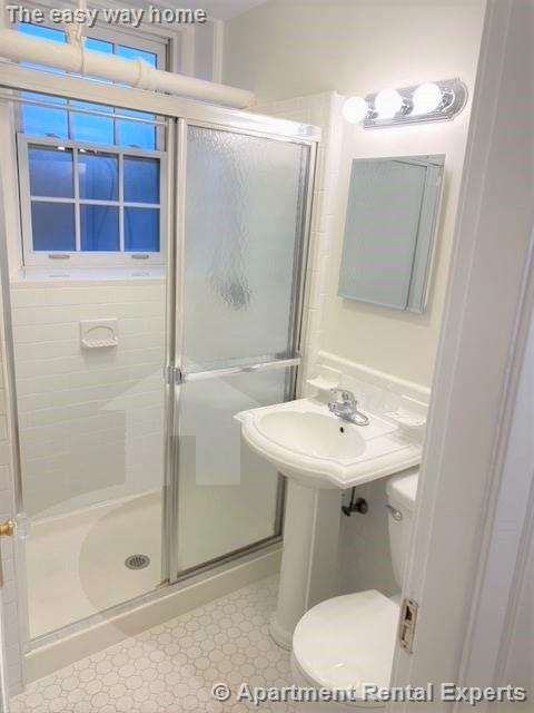 353 Harvard St, Harvard Square