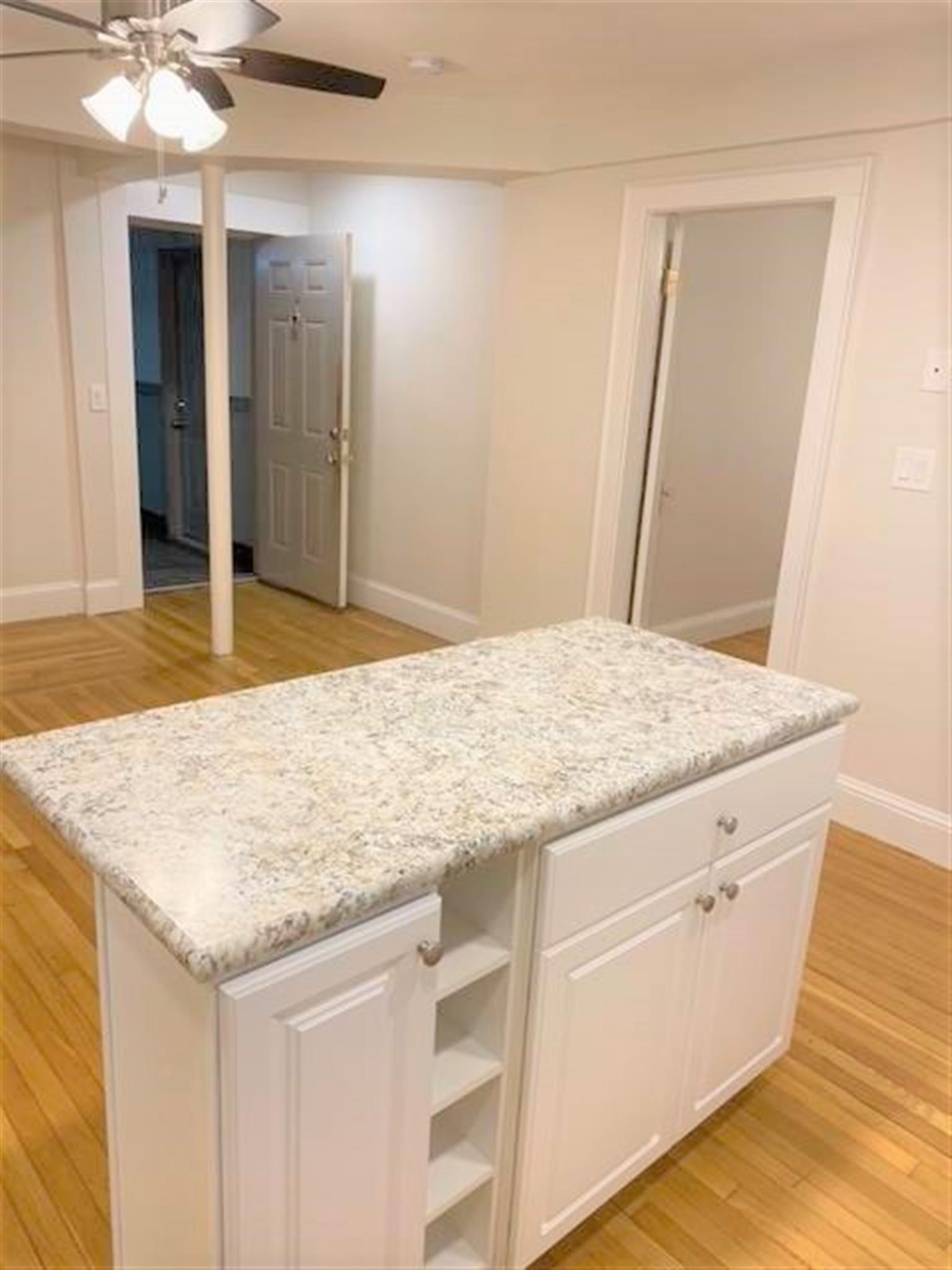 353 Harvard, Harvard Square