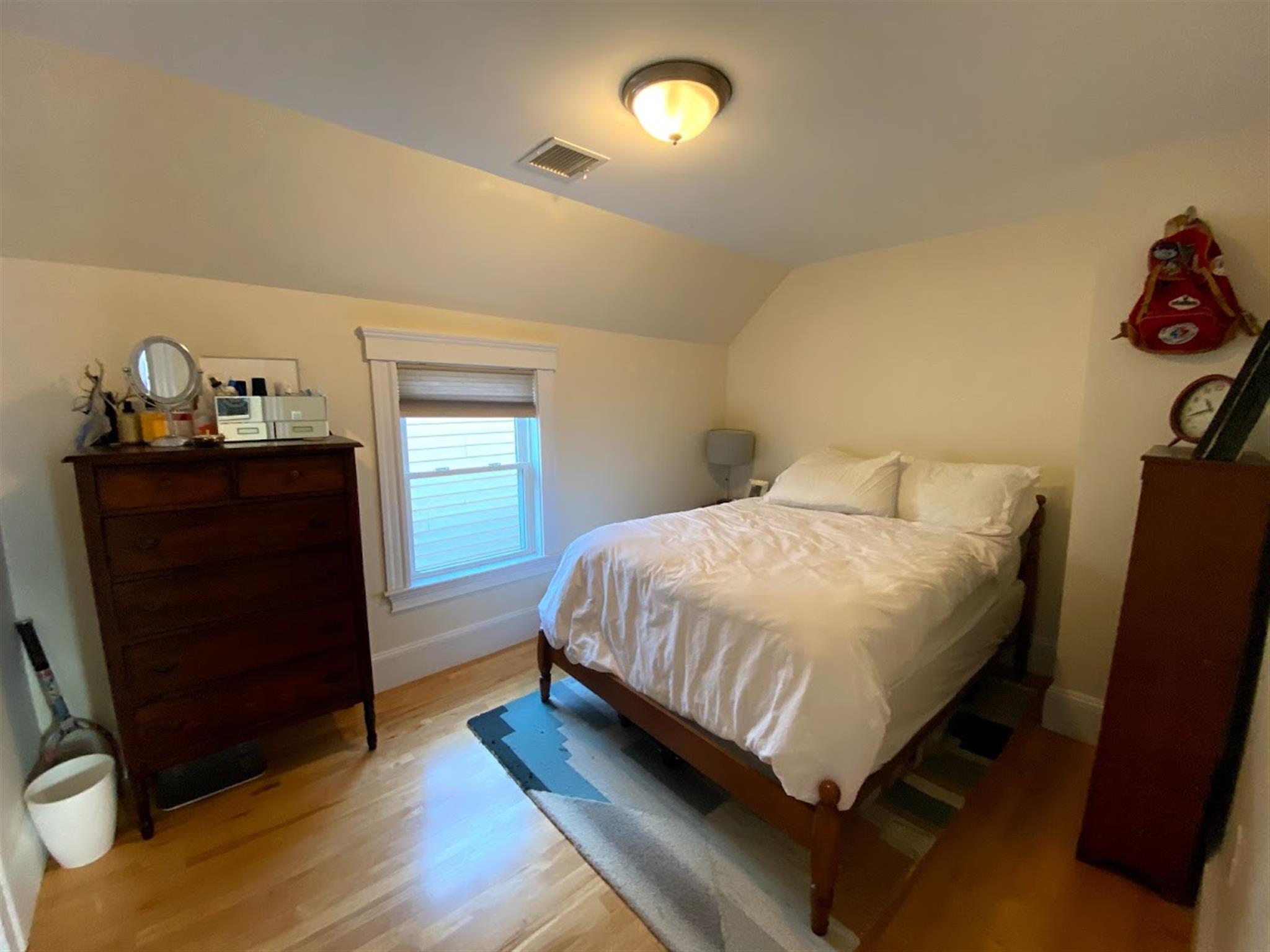 20 Cameron Ave, Davis Square