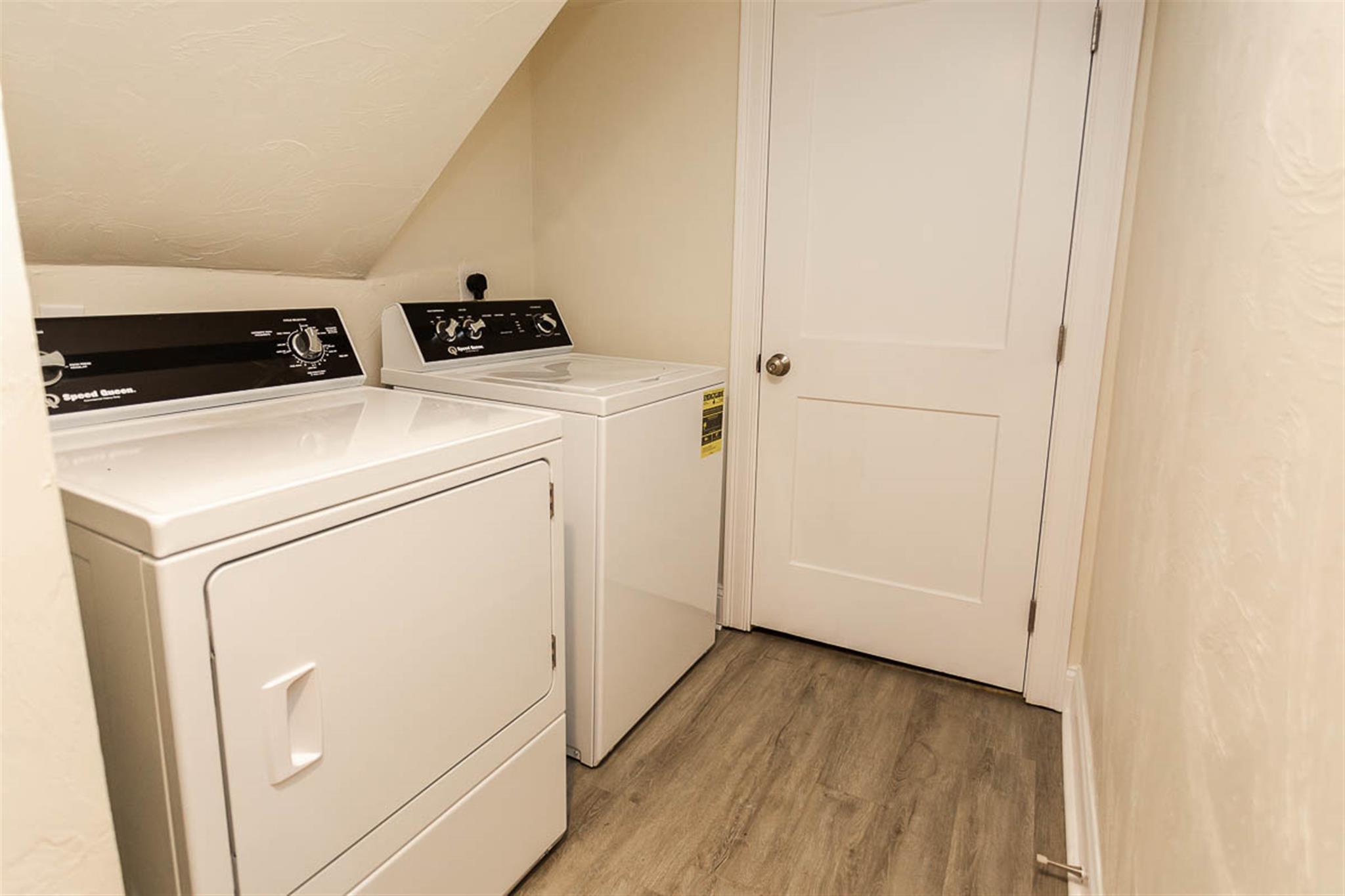 476 Fulton St, Medford