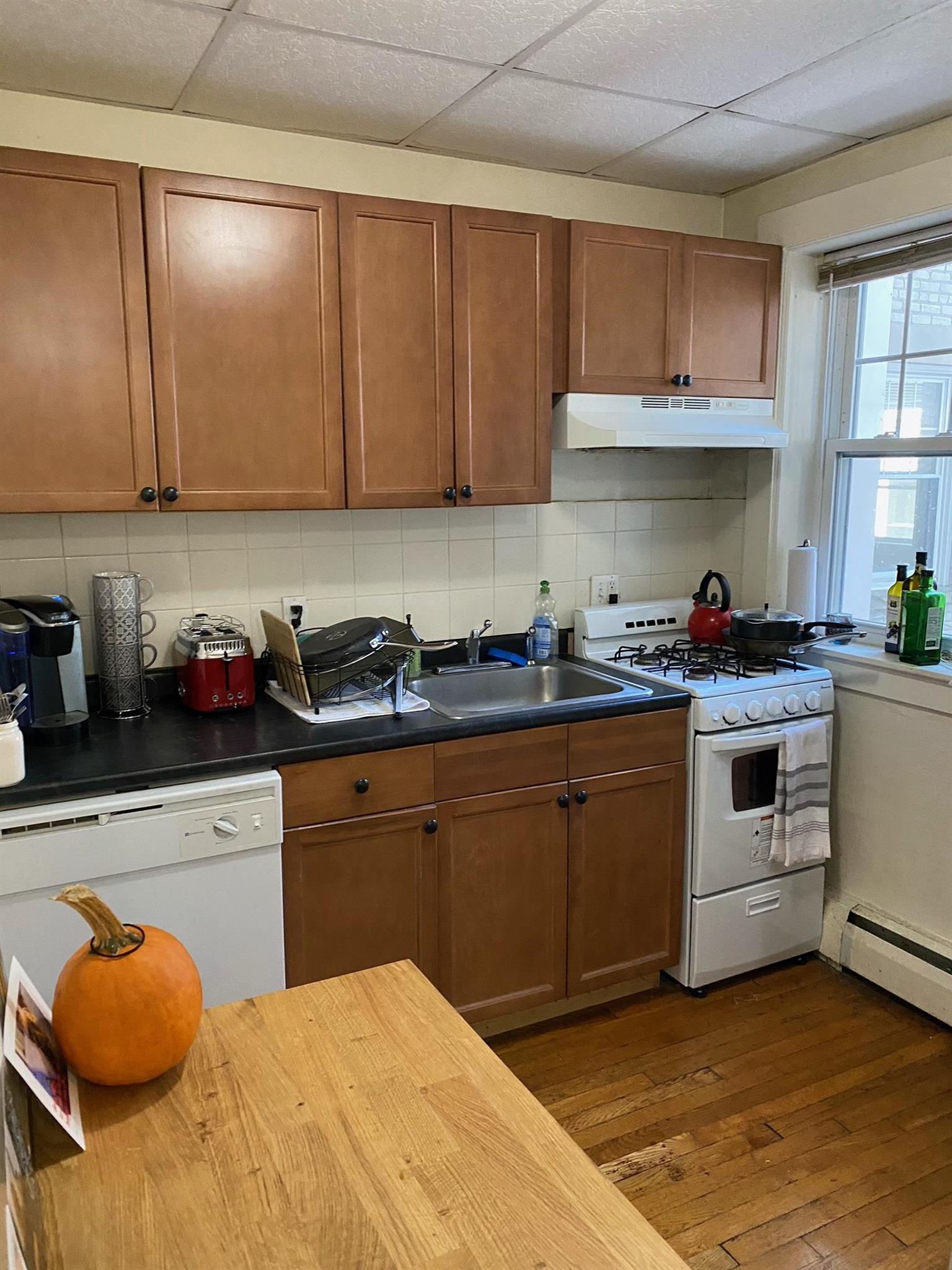 36 College Ave, Davis Square