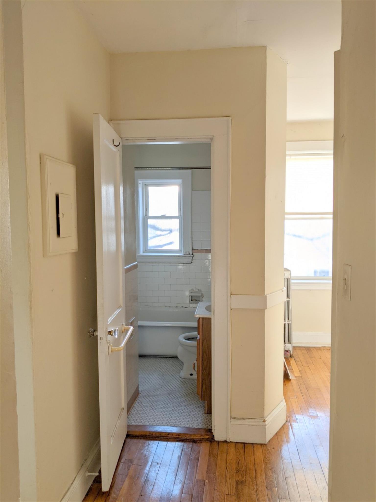 4 Cogswell Ave, Porter Square