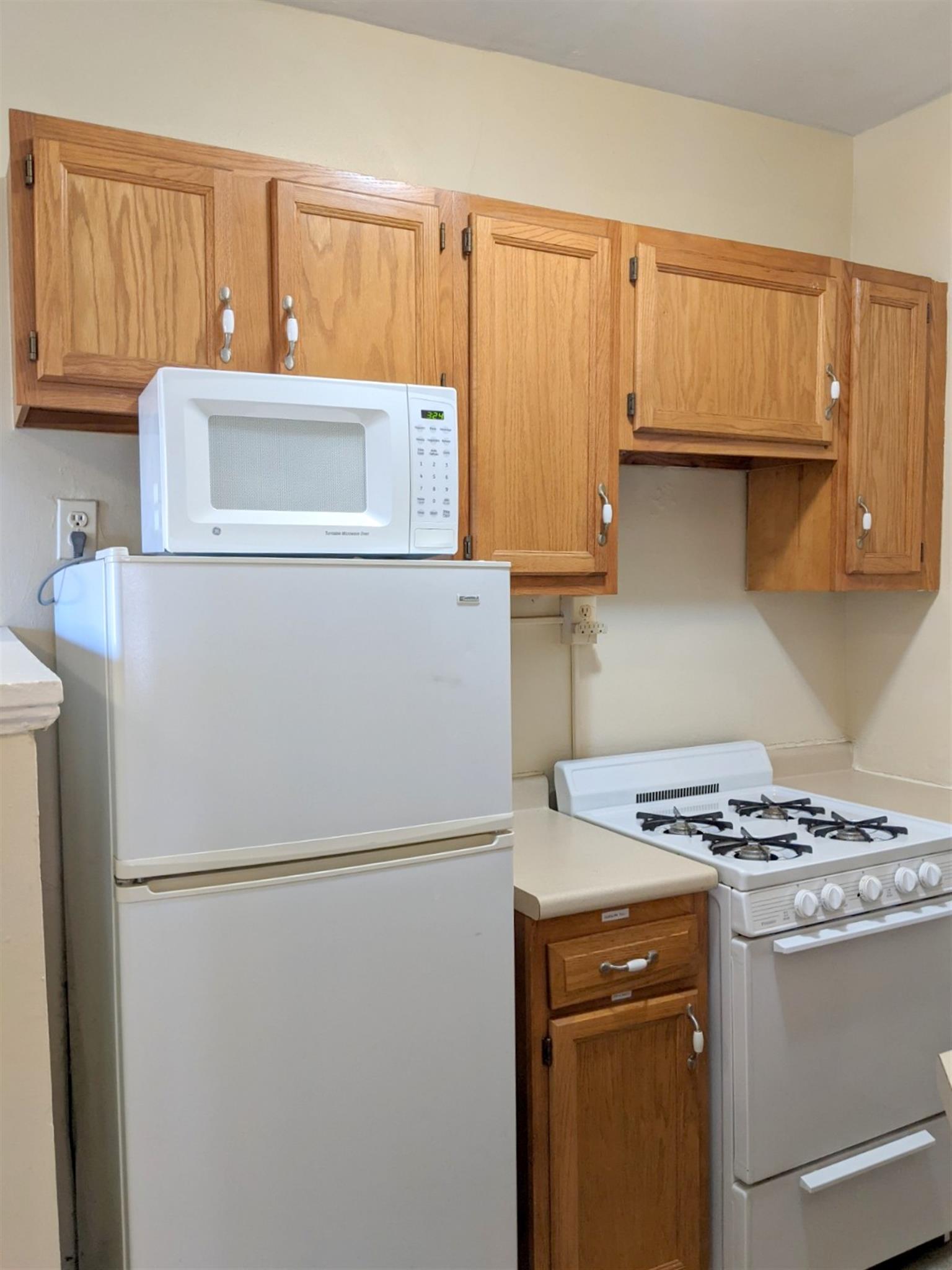 4 Cogswell Ave, Porter Square