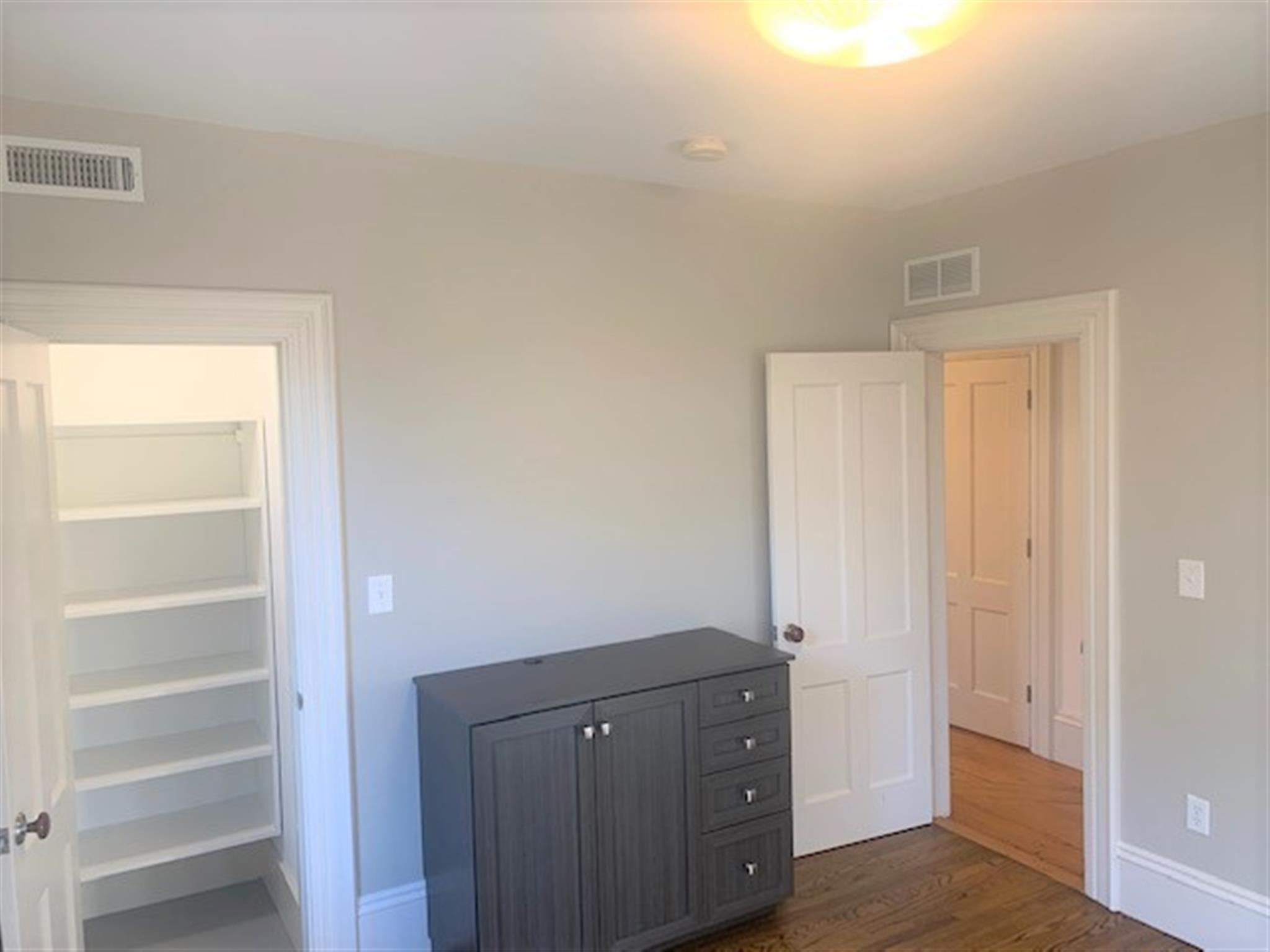 9 Claremon St, Davis Square