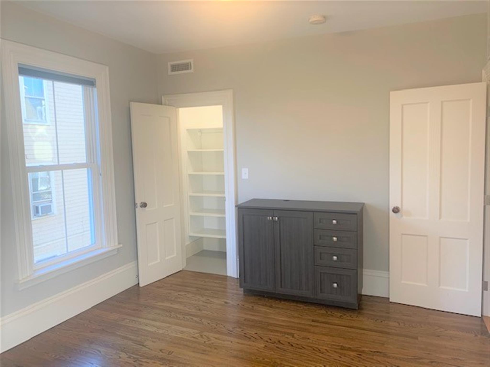 9 Claremon St, Davis Square