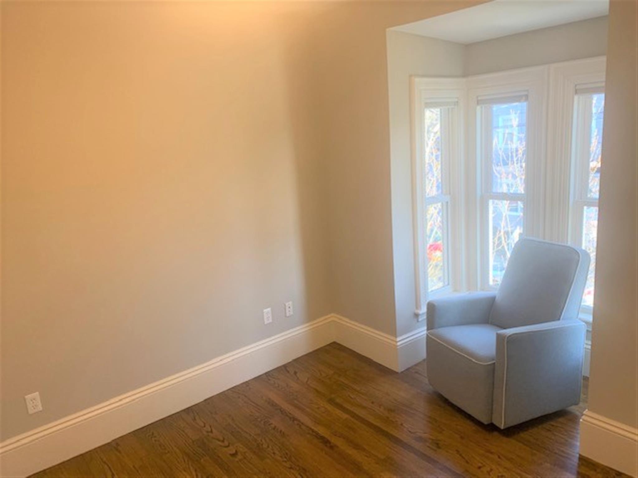 9 Claremon St, Davis Square