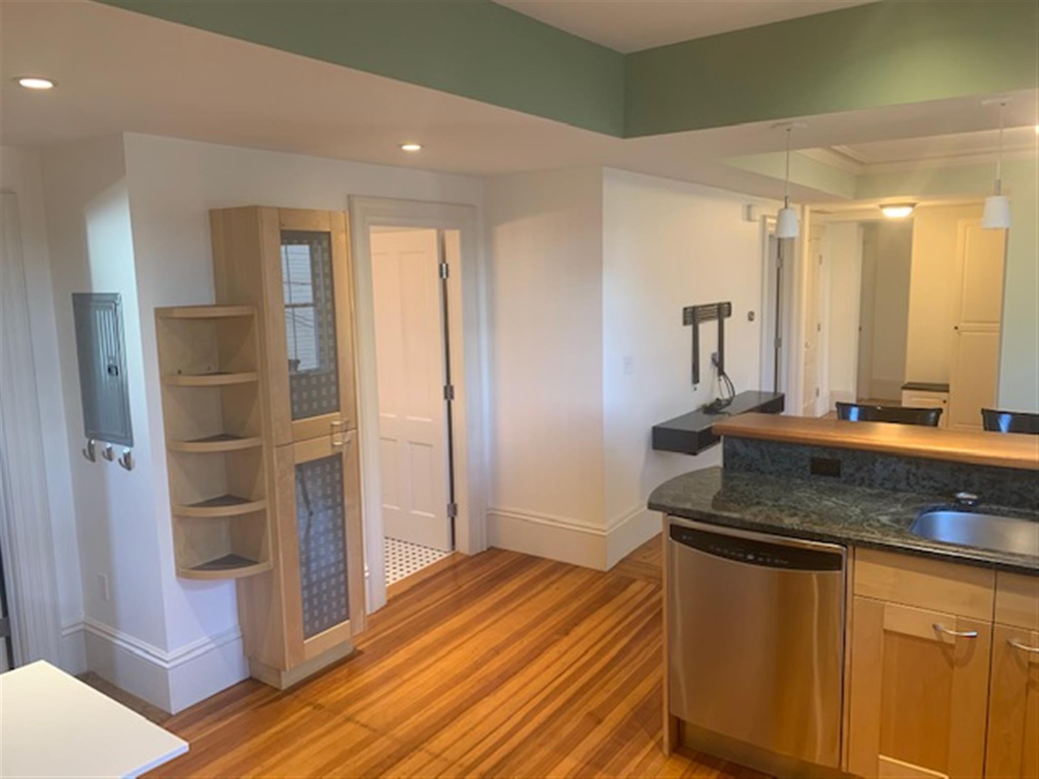 9 Claremon St, Davis Square