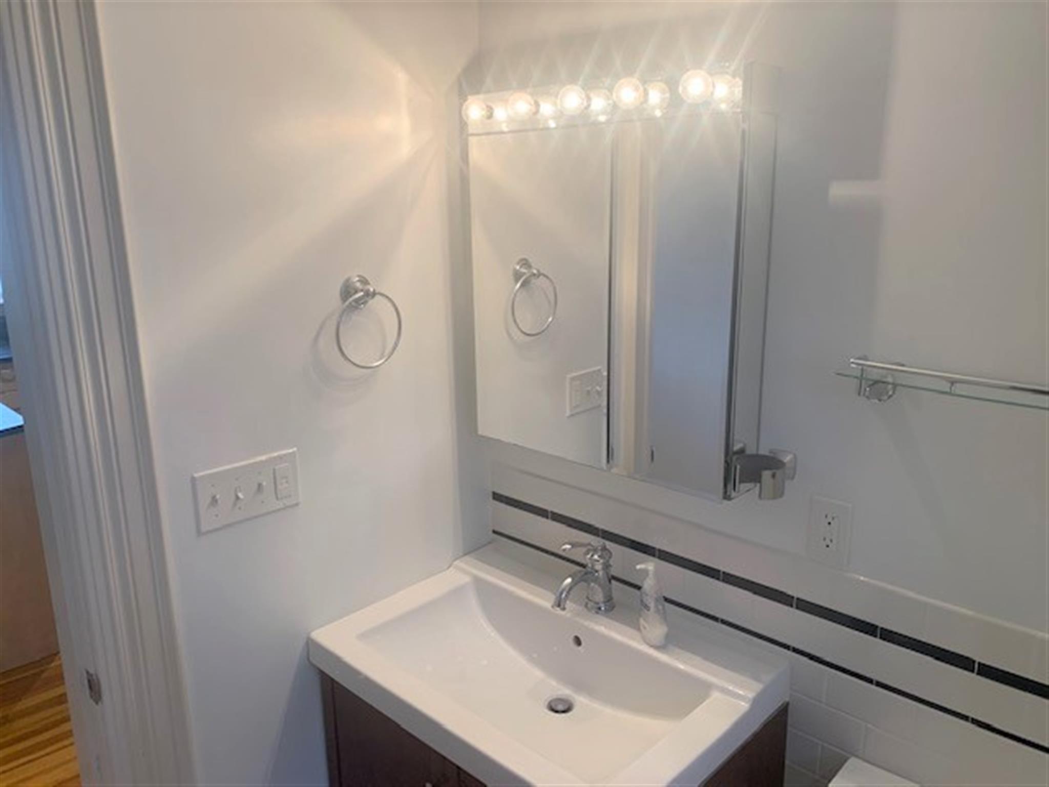 9 Claremon St, Davis Square