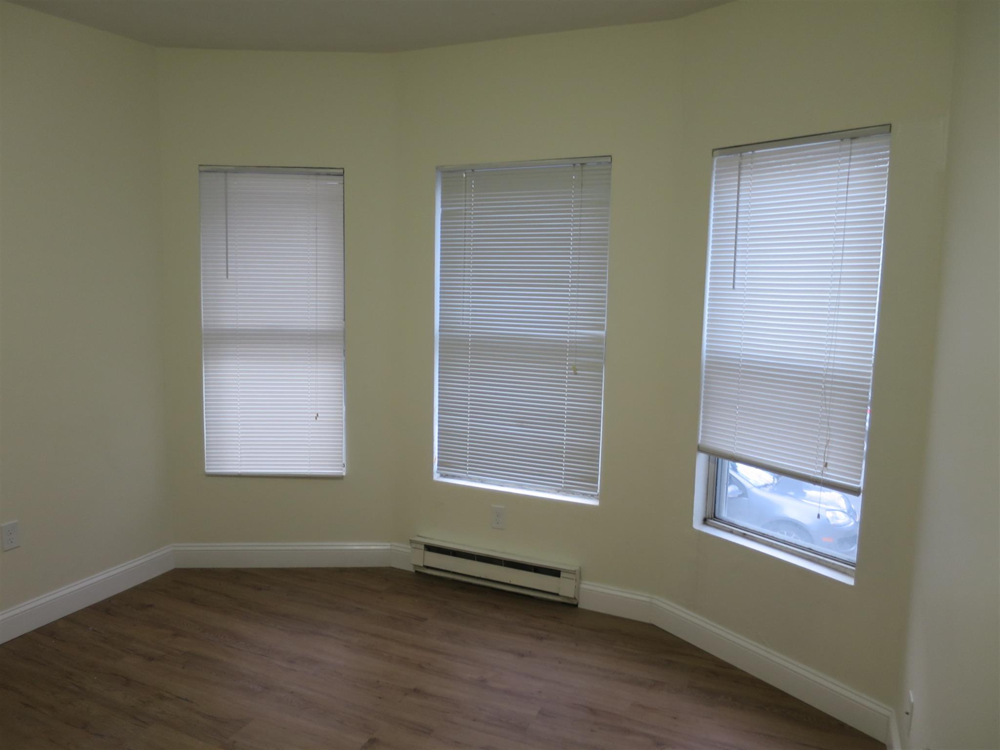 19 Linden Ave, Porter Square