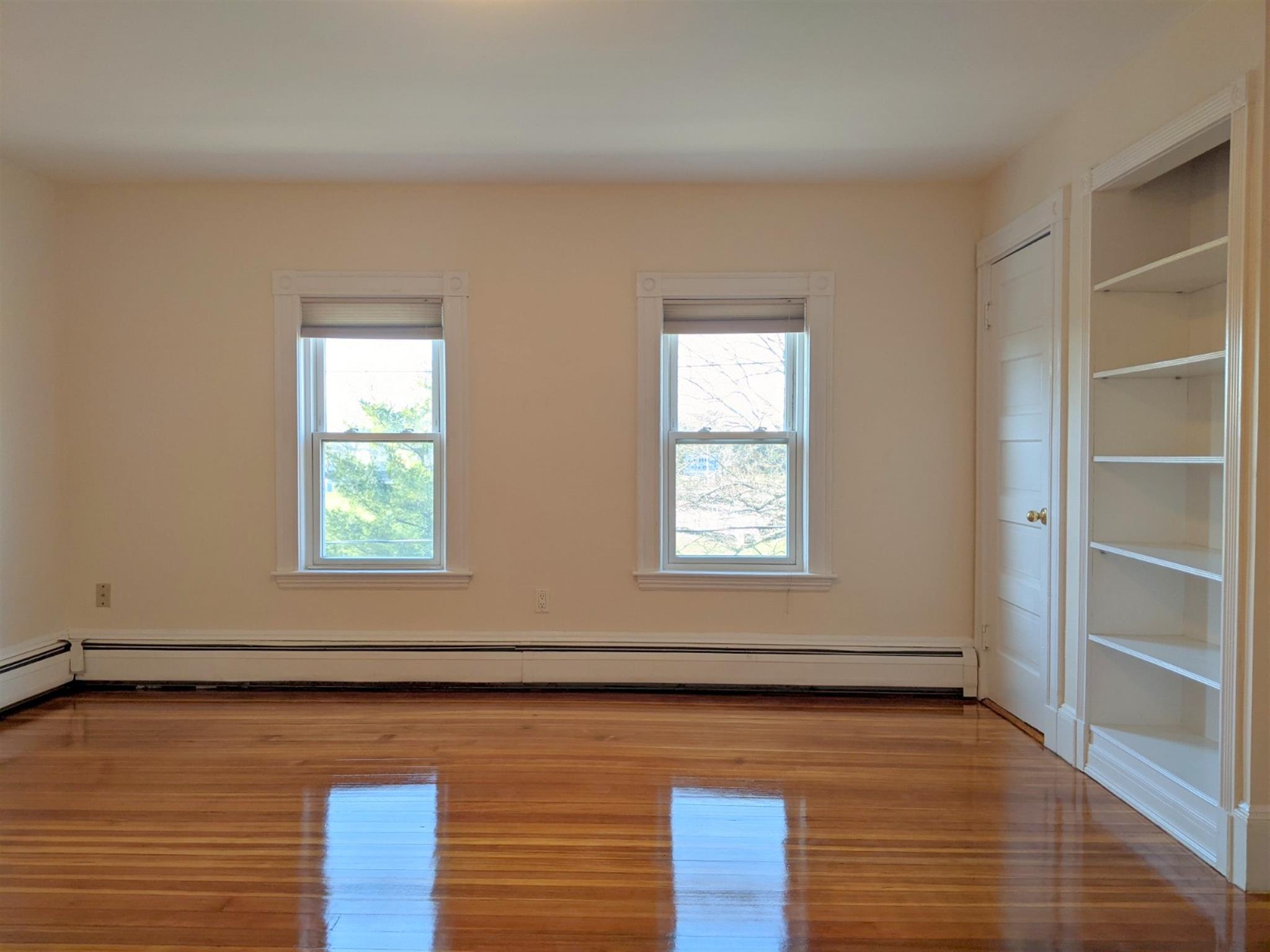 171 College Ave, Tufts