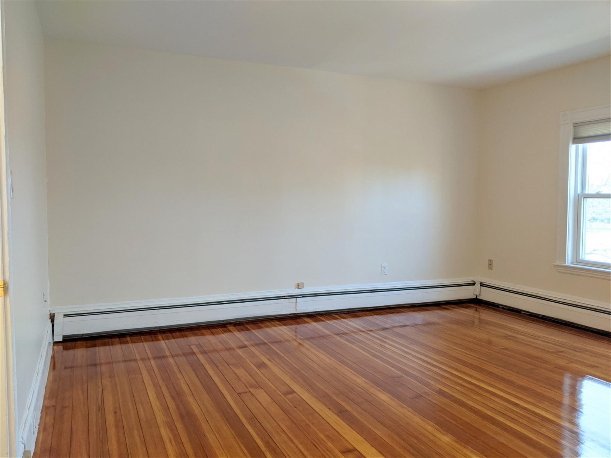 171 College Ave, Tufts