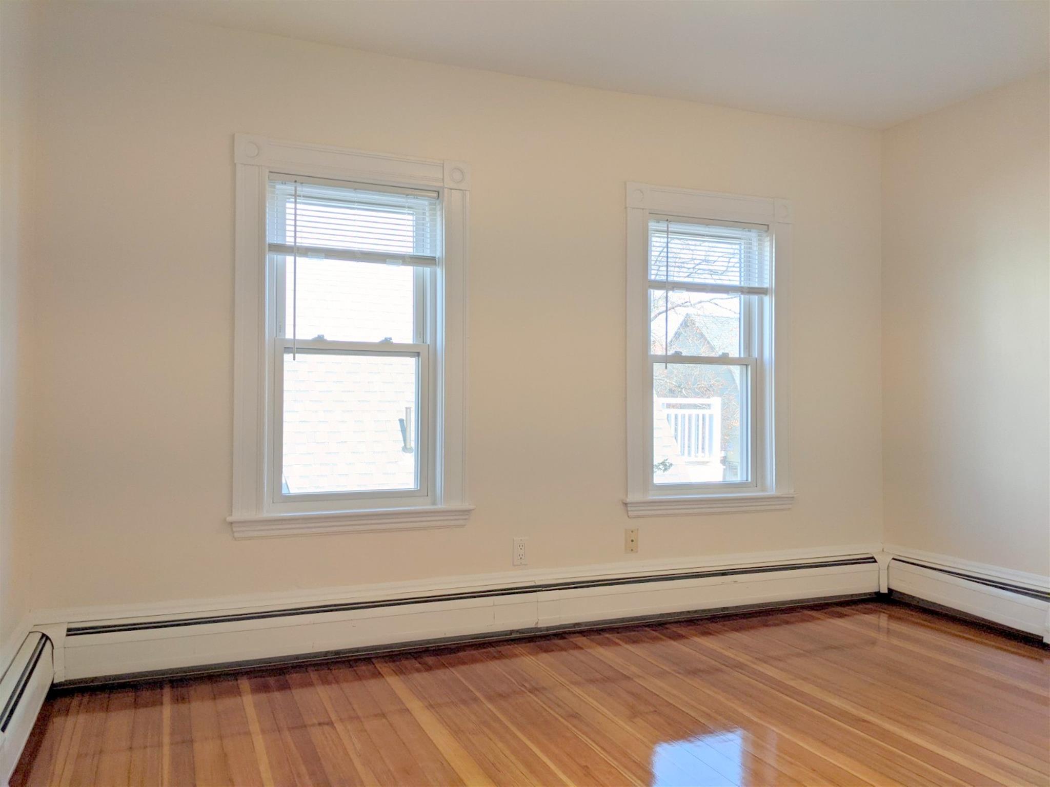 171 College Ave, Tufts