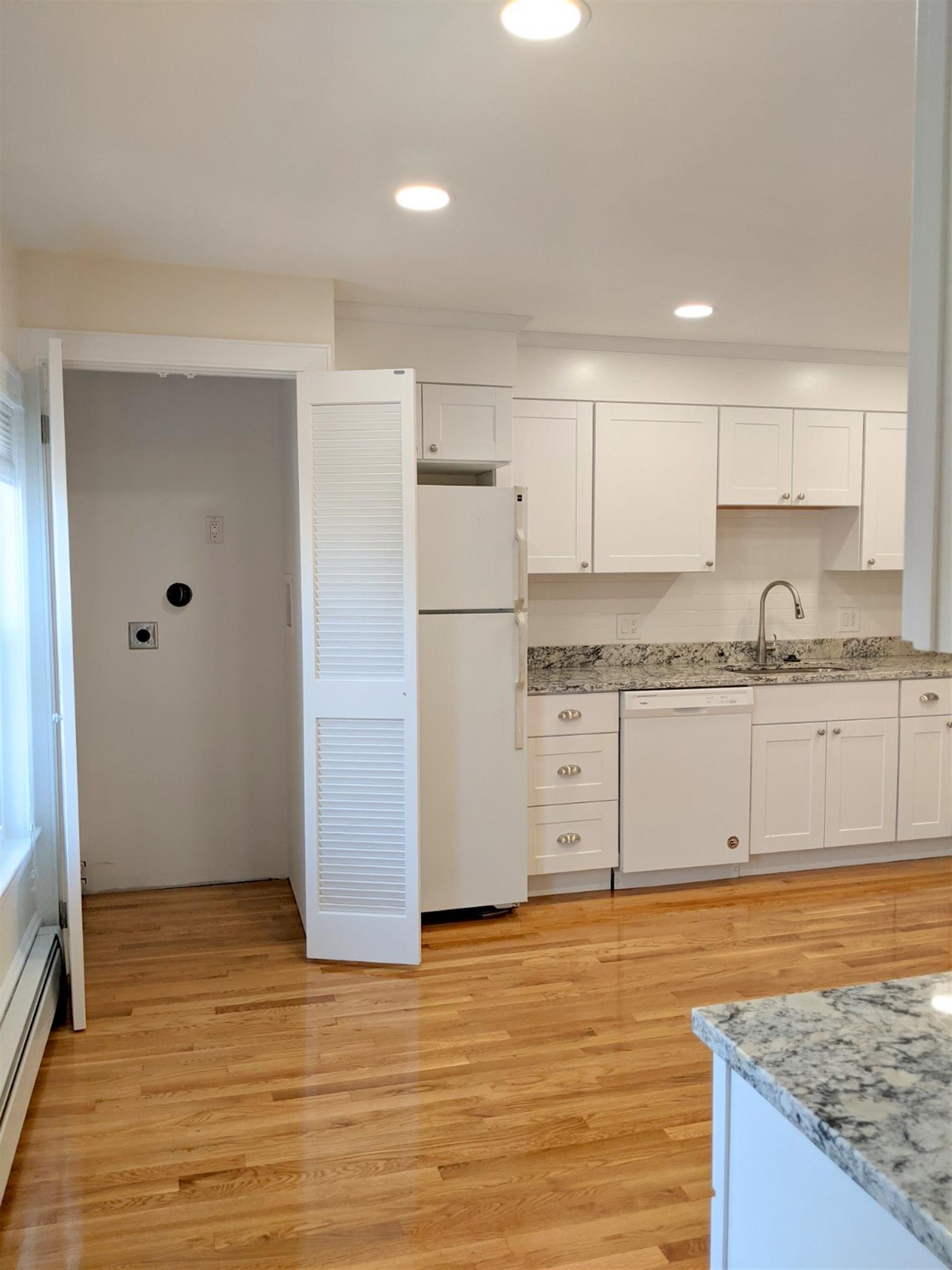 171 College Ave, Tufts