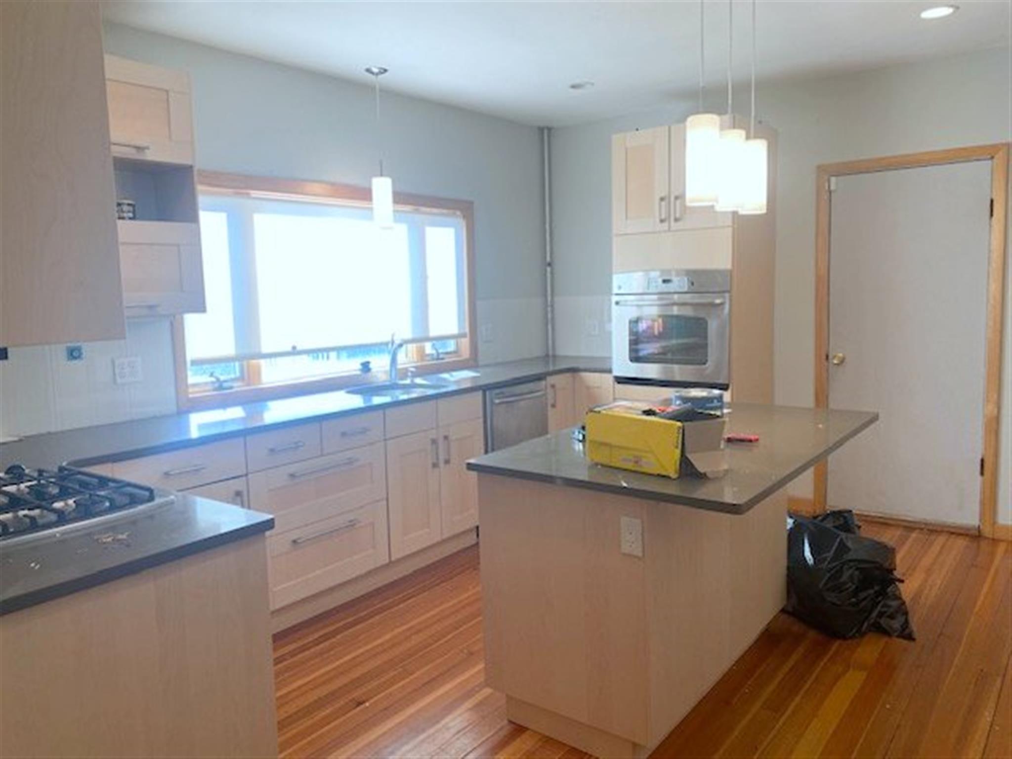 2 Drummond Pl, North Cambridge