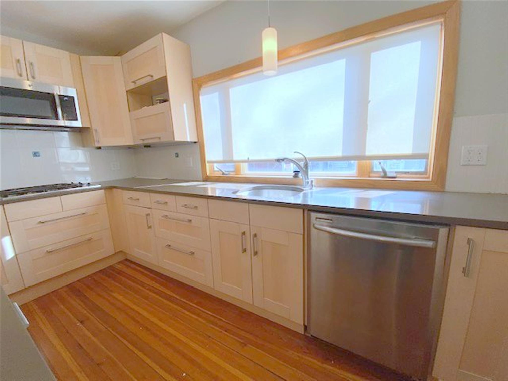 2 Drummond Pl, North Cambridge