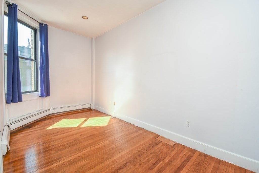 275 Beacon St, Back Bay