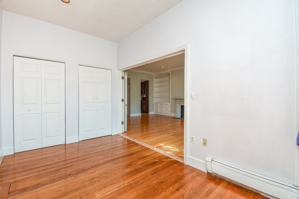 275 Beacon St, Back Bay