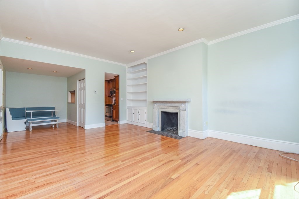 275 Beacon St, Back Bay